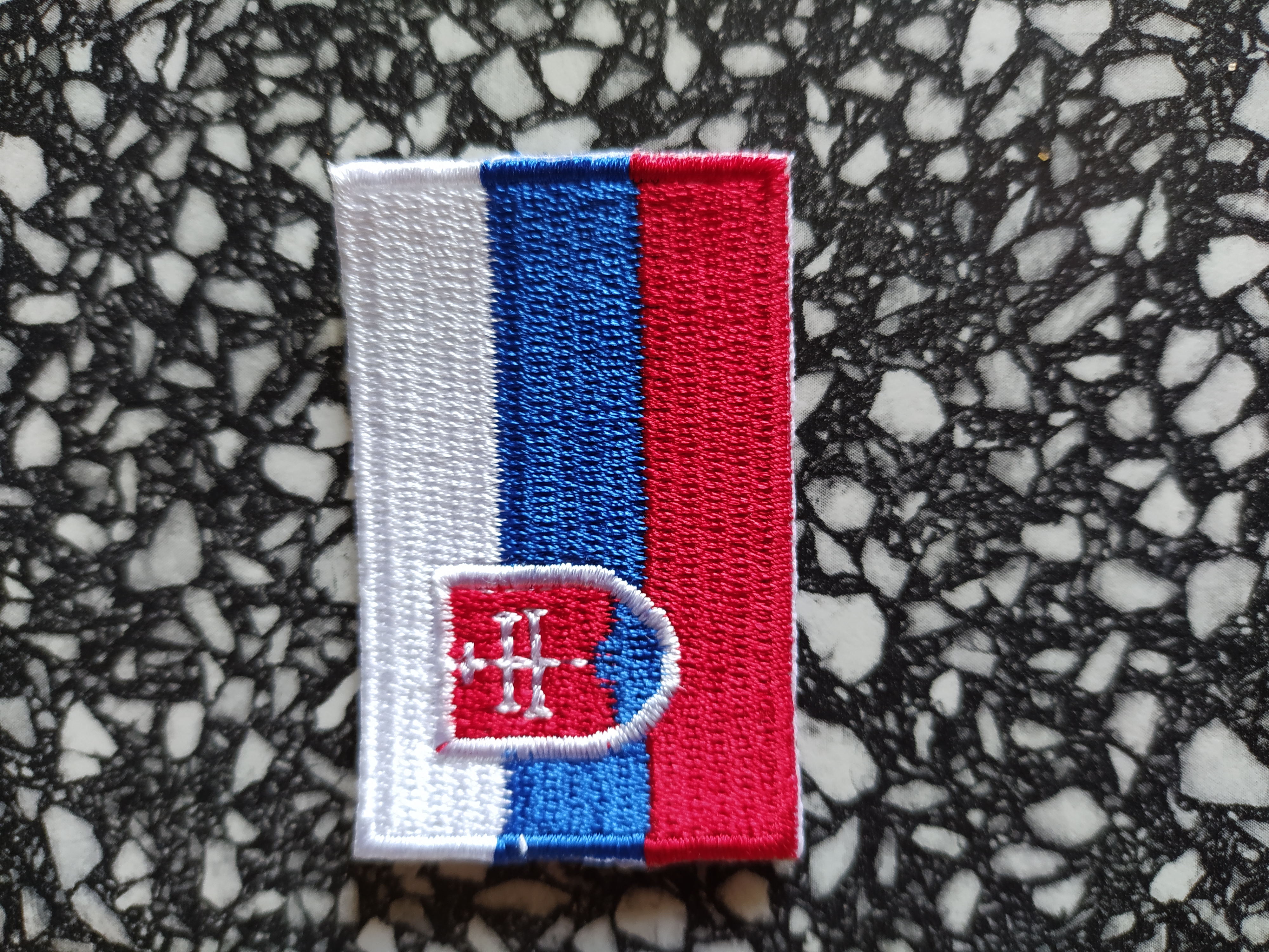 Vlajka vyšívaná zažehlovací SK