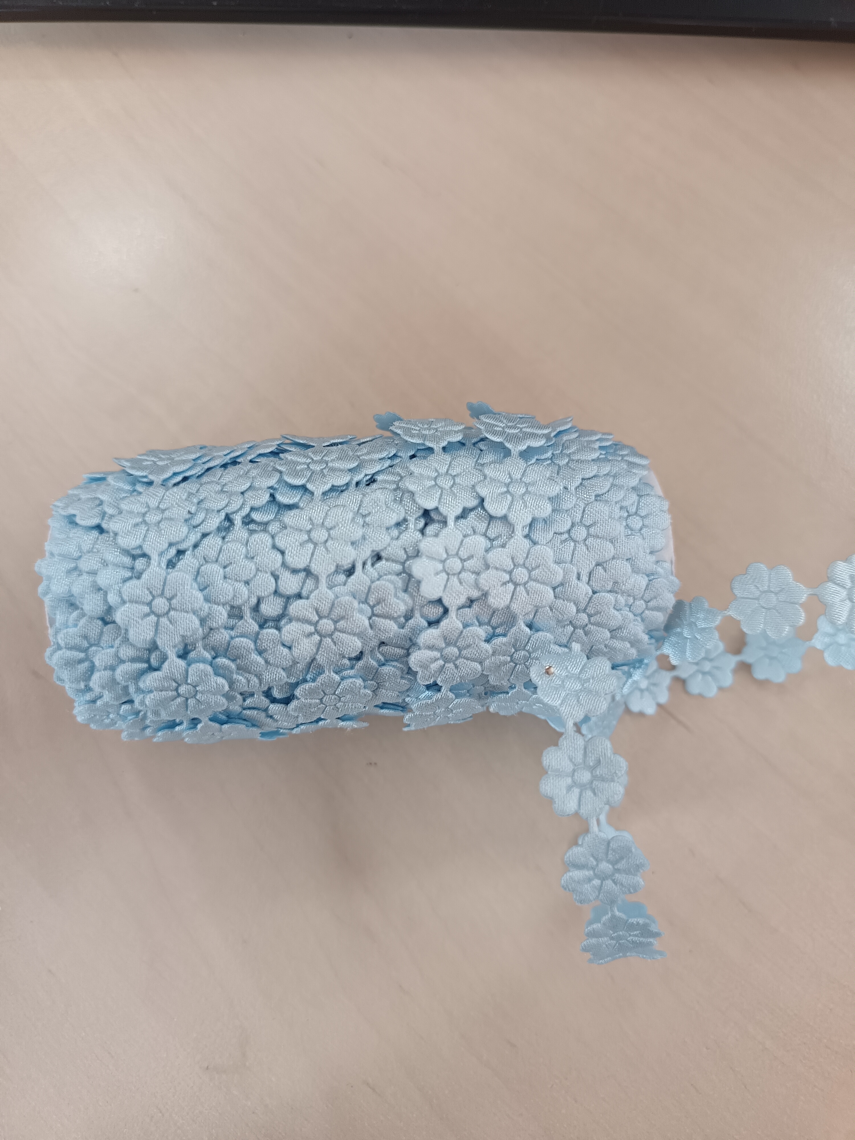 Aplikace metráž - čtyřlístek nebeská modř