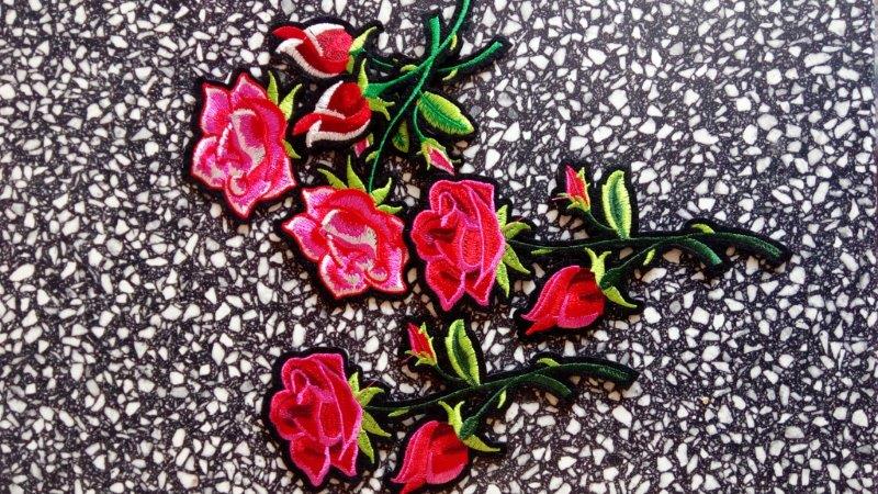 Aplikace nažehlovací - červená růže