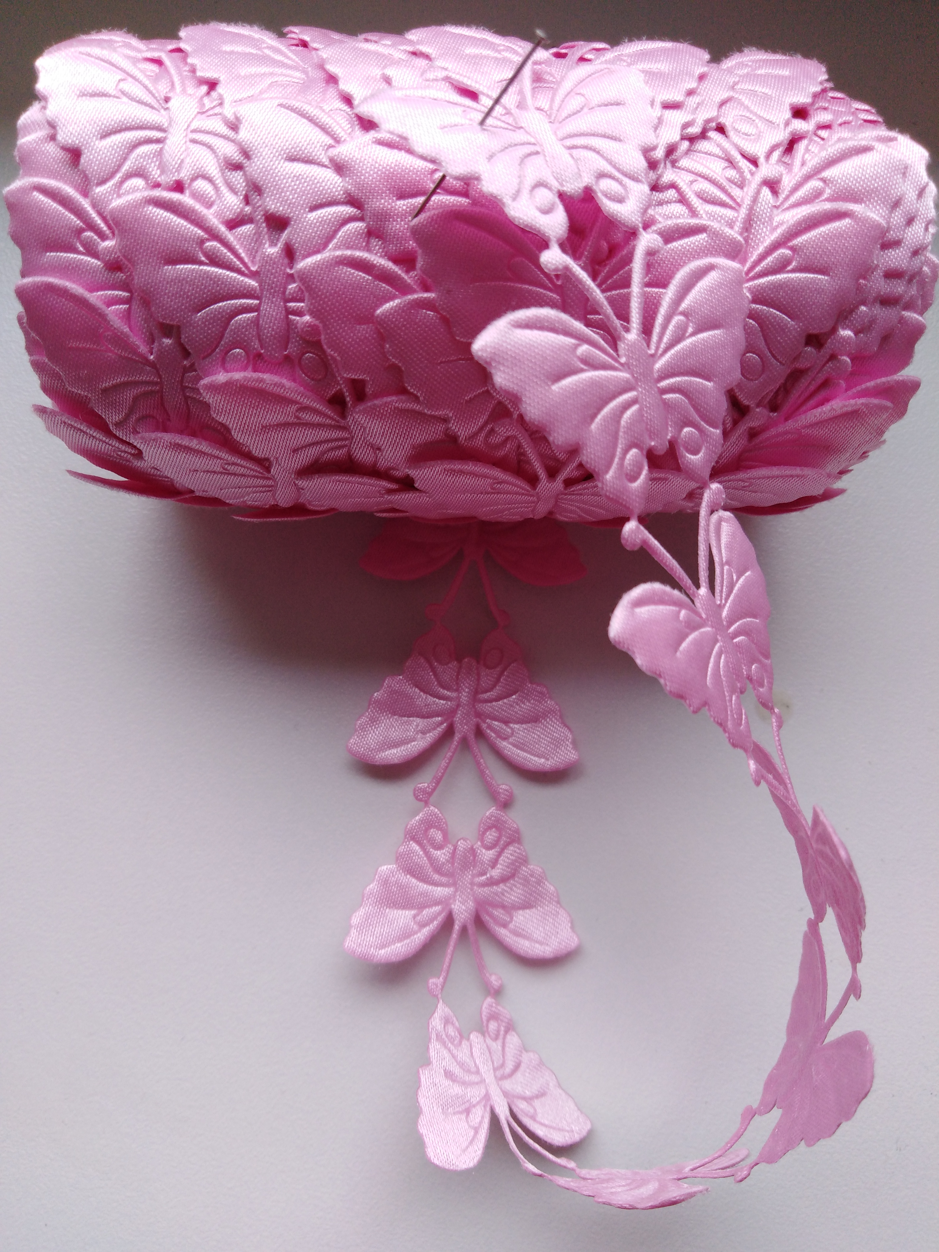 Aplikace metráž - motýlek světle růžová