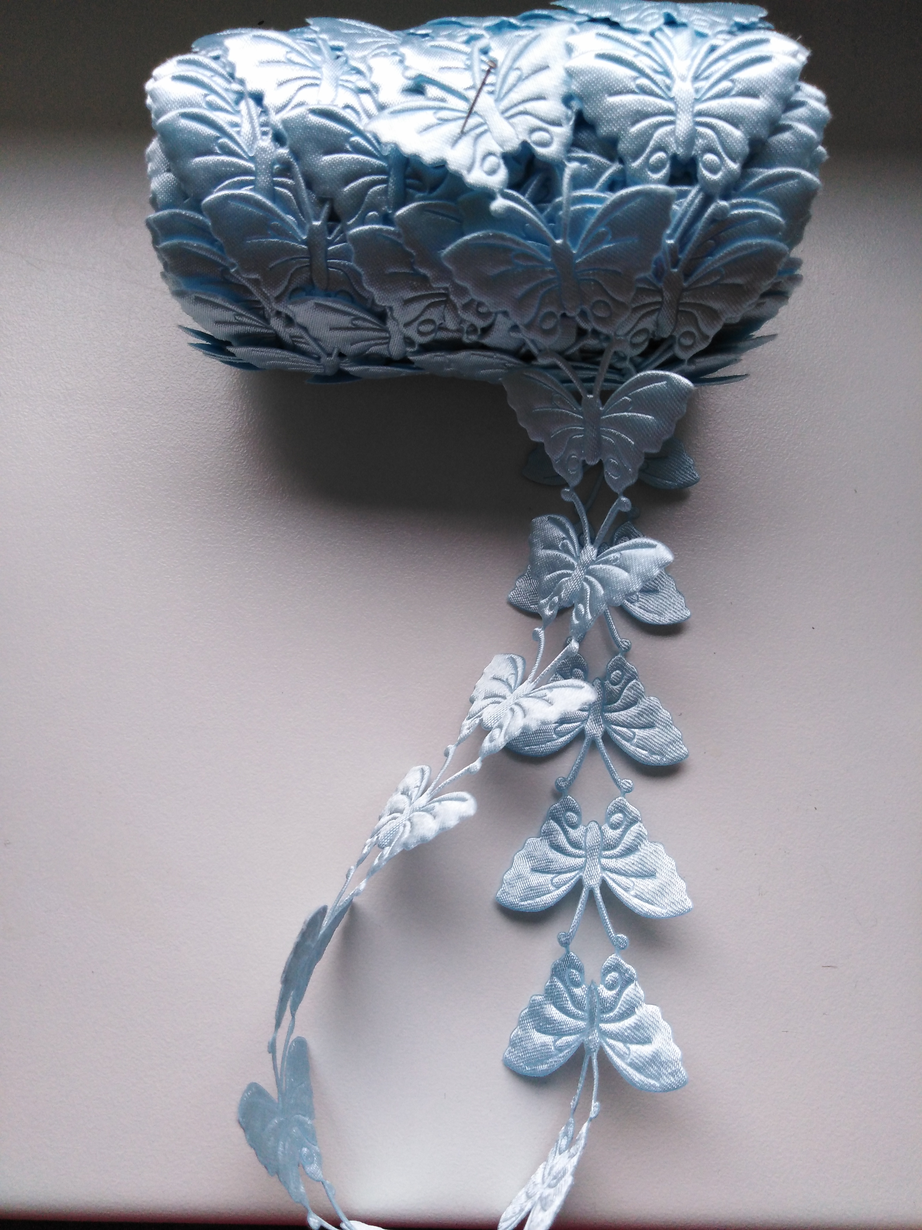 Aplikace metráž - motýlek nebeská modř