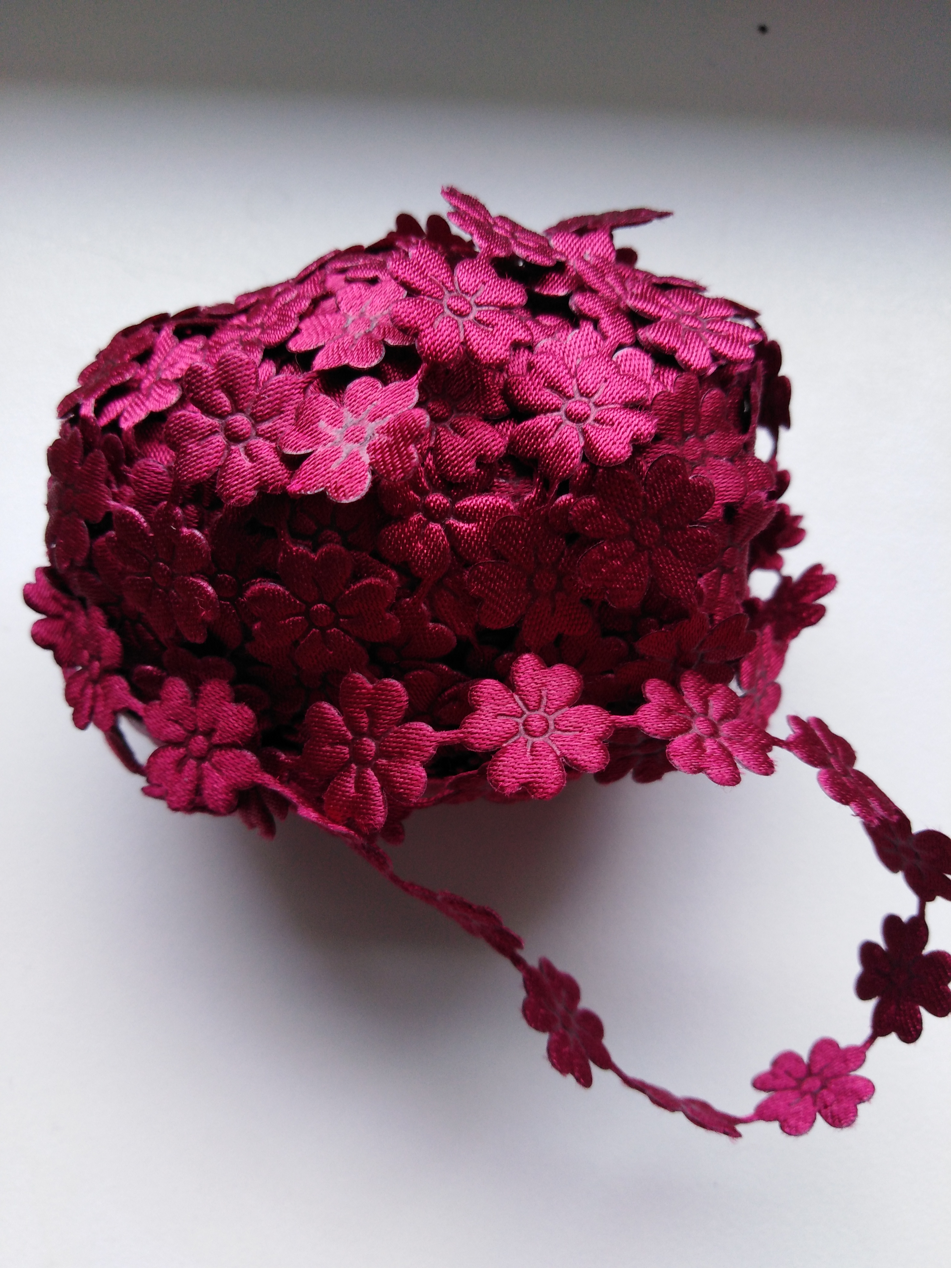 Aplikace metráž - čtyřlístek bordó