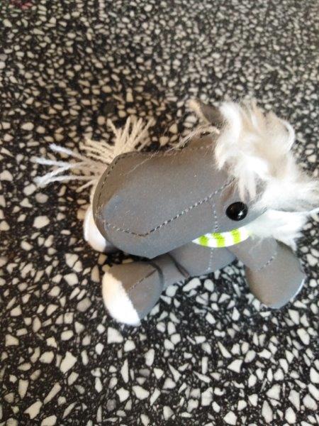 Přívěsky reflexní zvířátka - koník