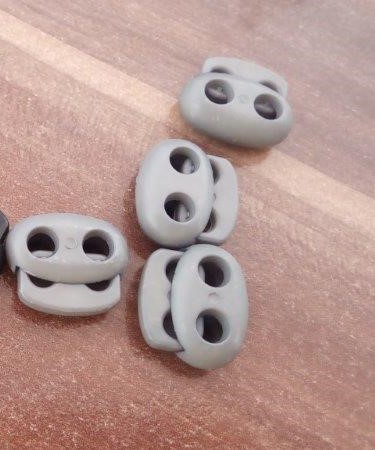 Brzdička dvoušňůrová velká světle šedá