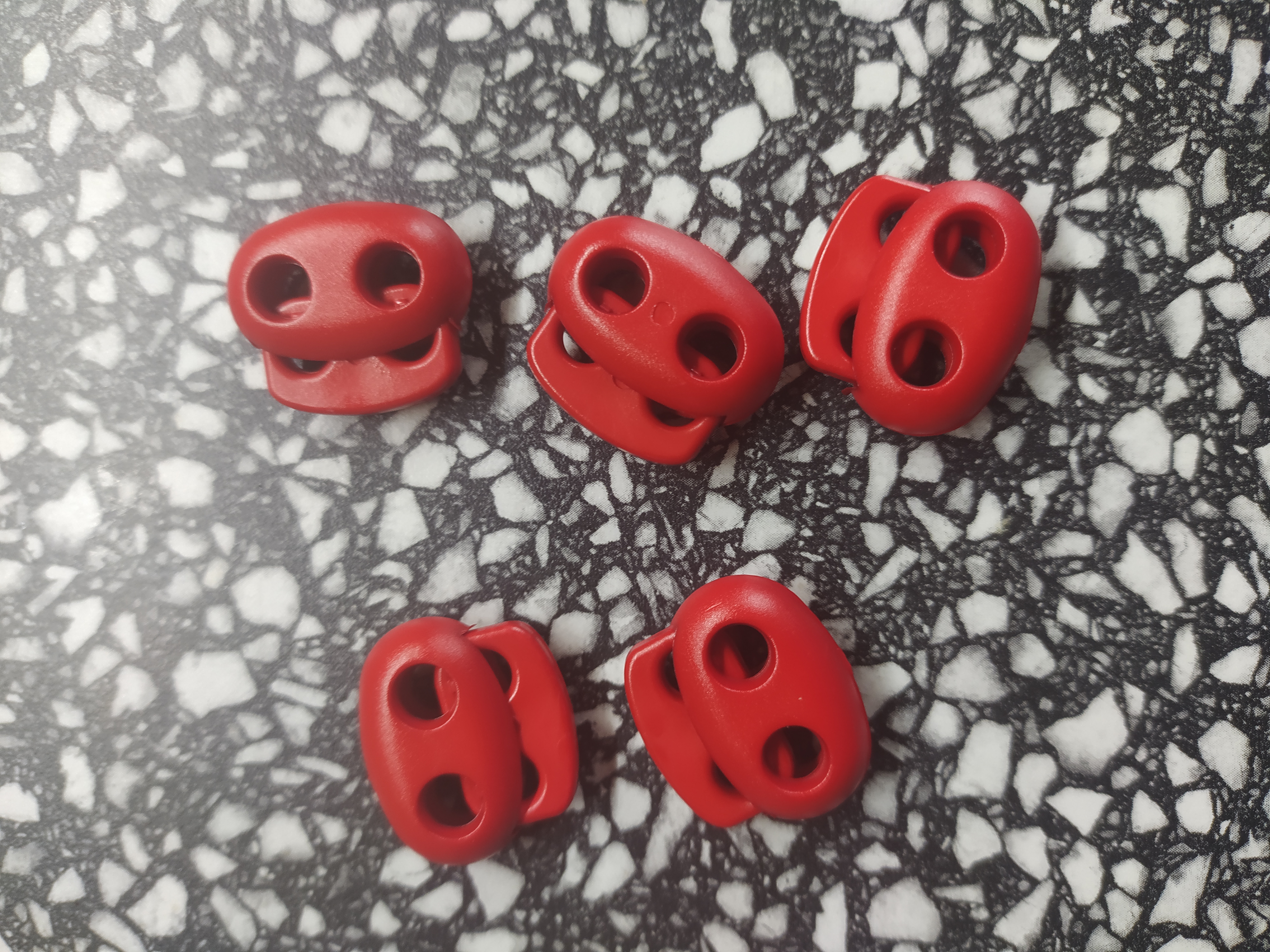 Brzdička dvoušňůrová velká červená