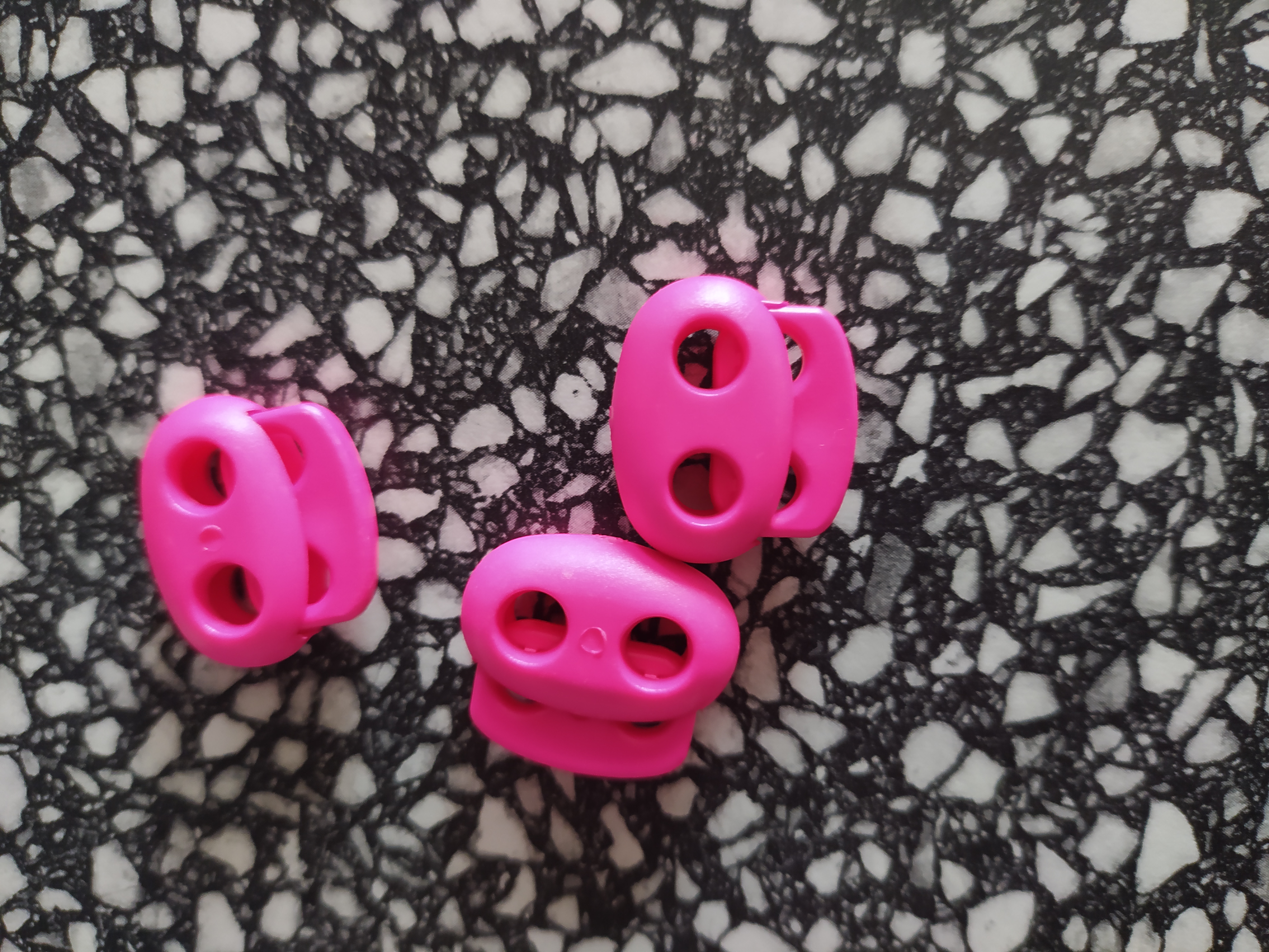 Brzdička dvoušňůrová velká reflexní růžová