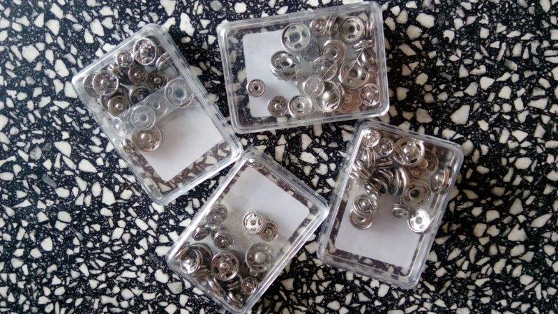 Patentky kovové nadružené nikl