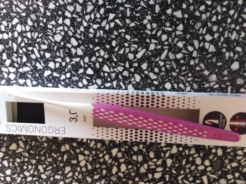 Háček na vlnu ergonomický 3 mm/16 cm