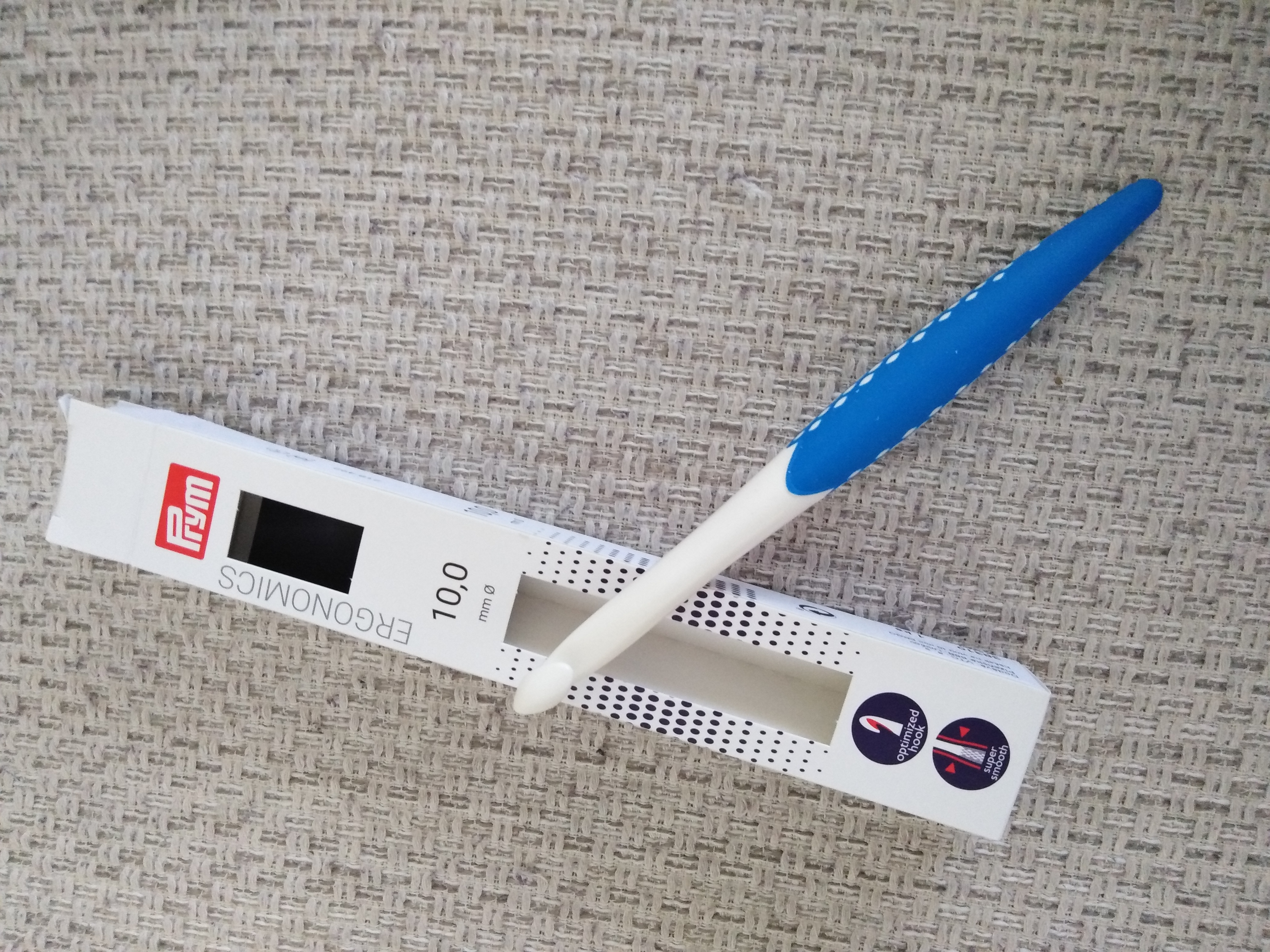 Háček na vlnu ergonomický 10 mm/18 cm