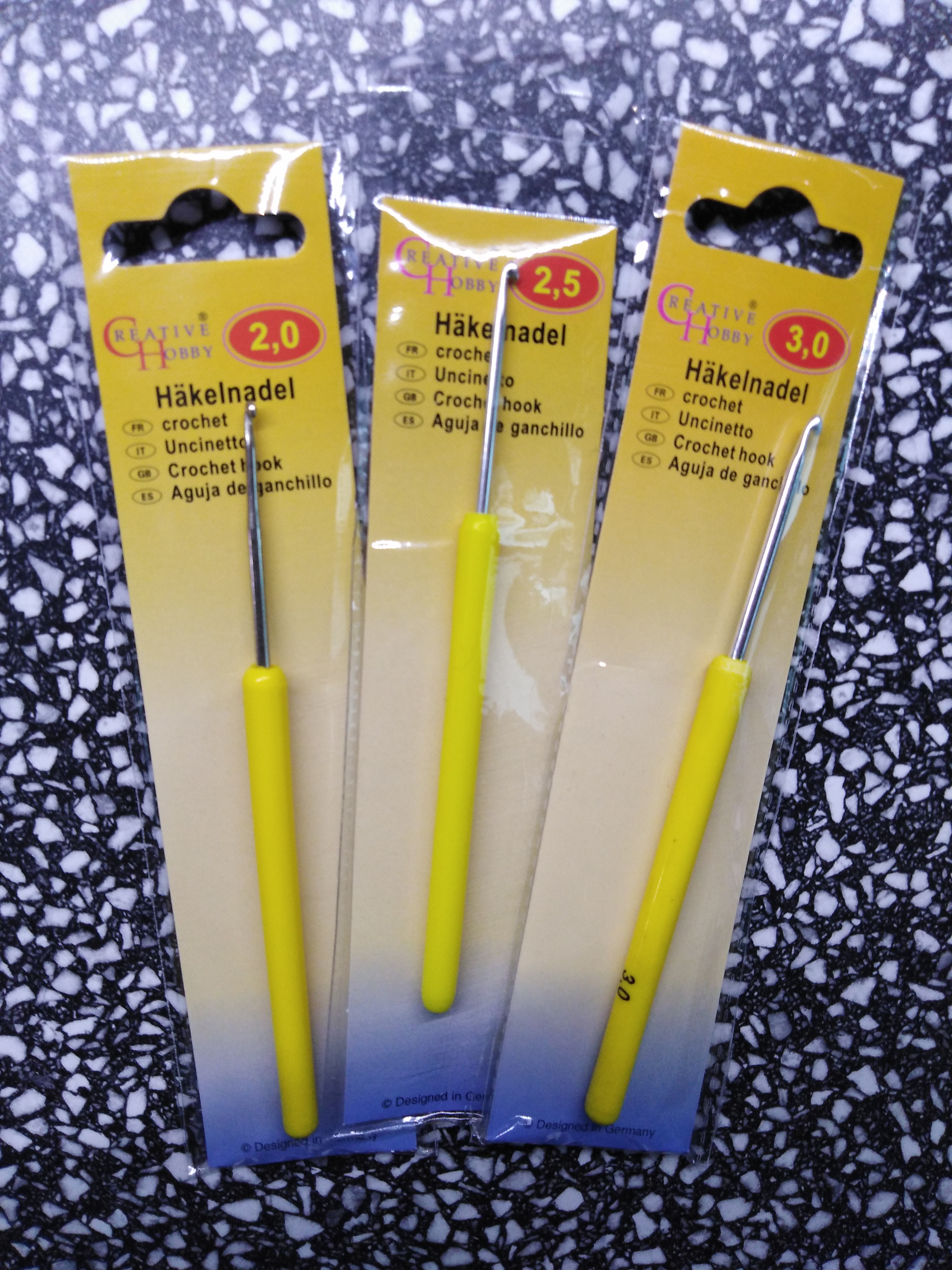 Háček pletací s ručkou 2 mm