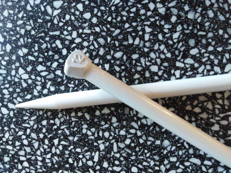 Pletací jehlice 12 mm