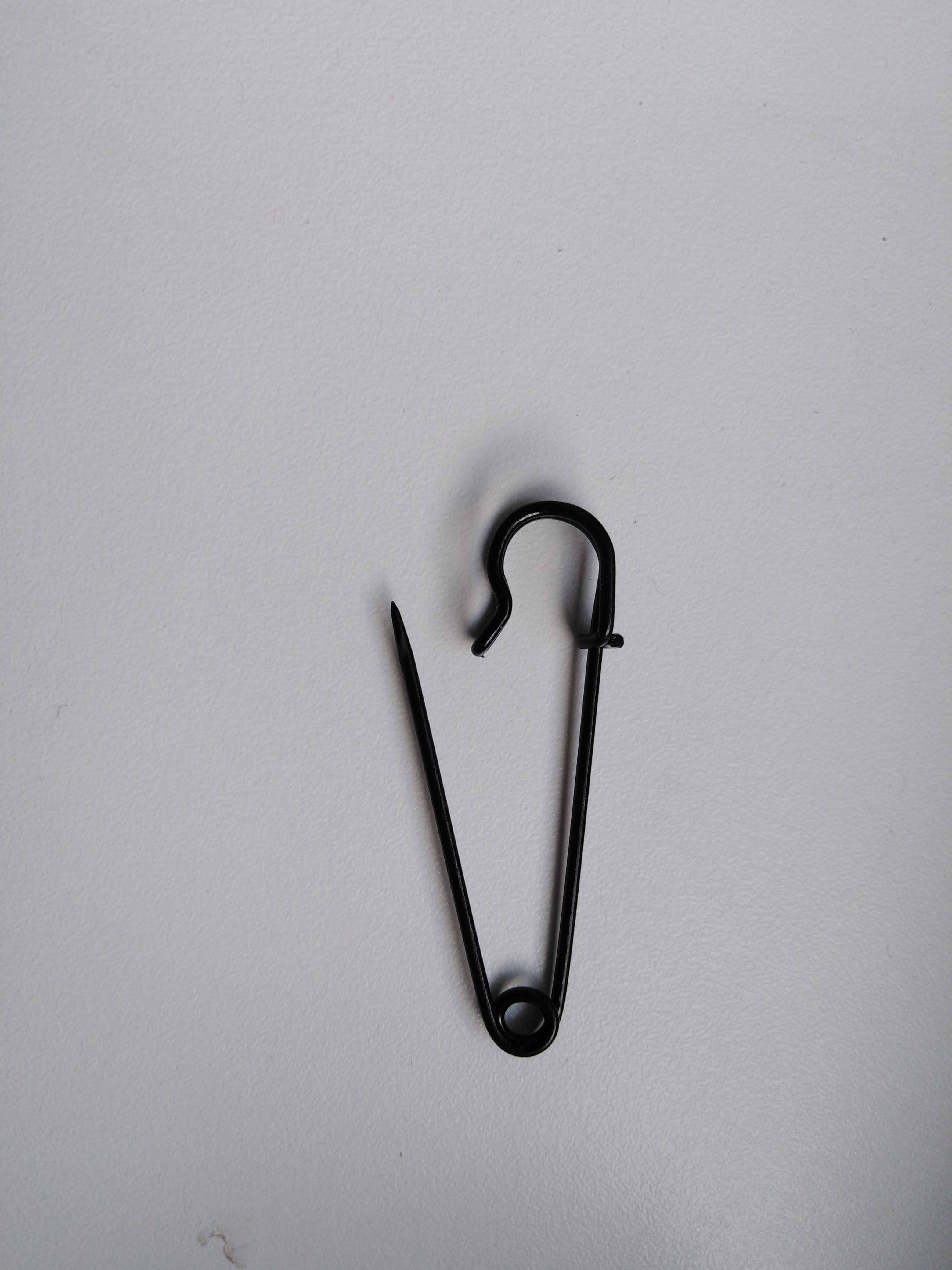 Špendlík zavírací Kilt 70 mm černý