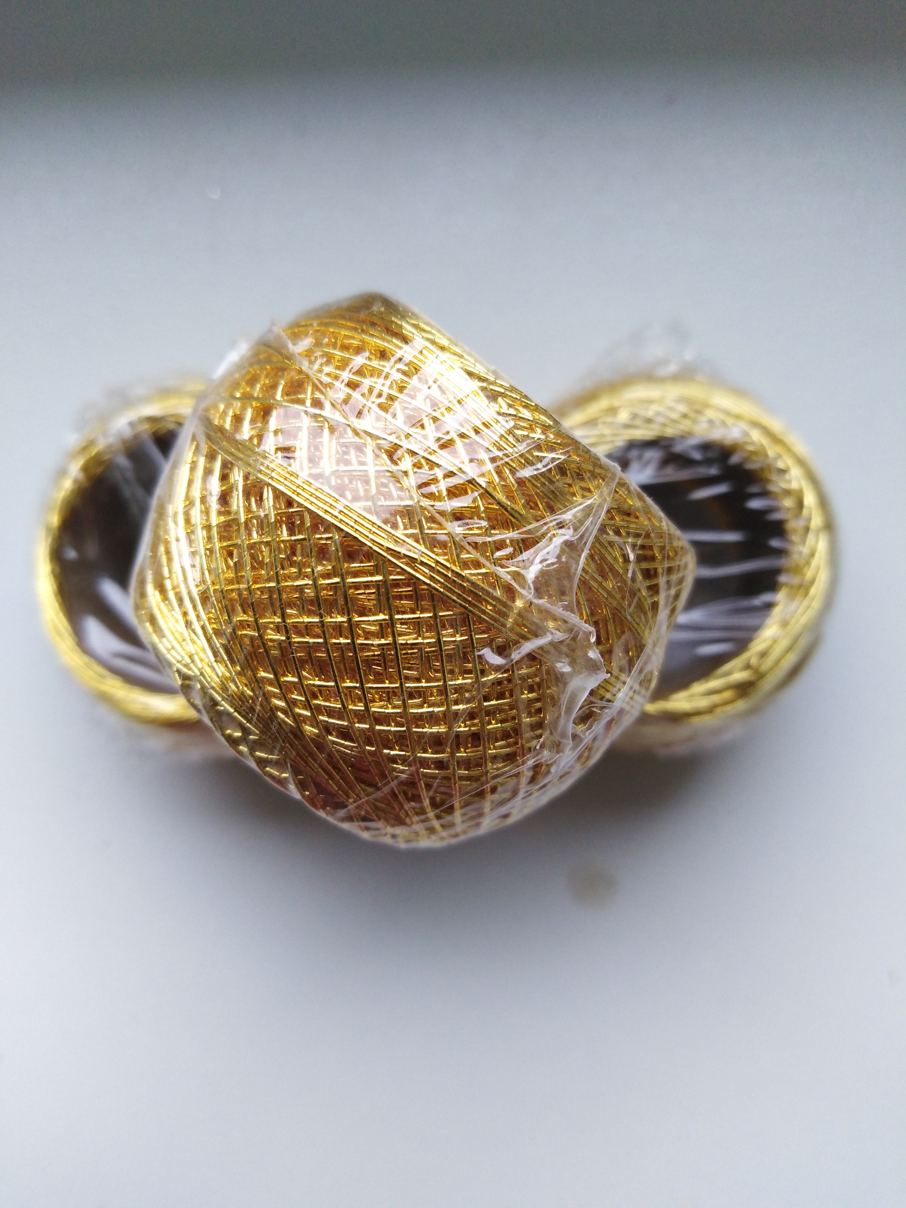 Metaloplastická efektová nit zlatá Yarn Metalic