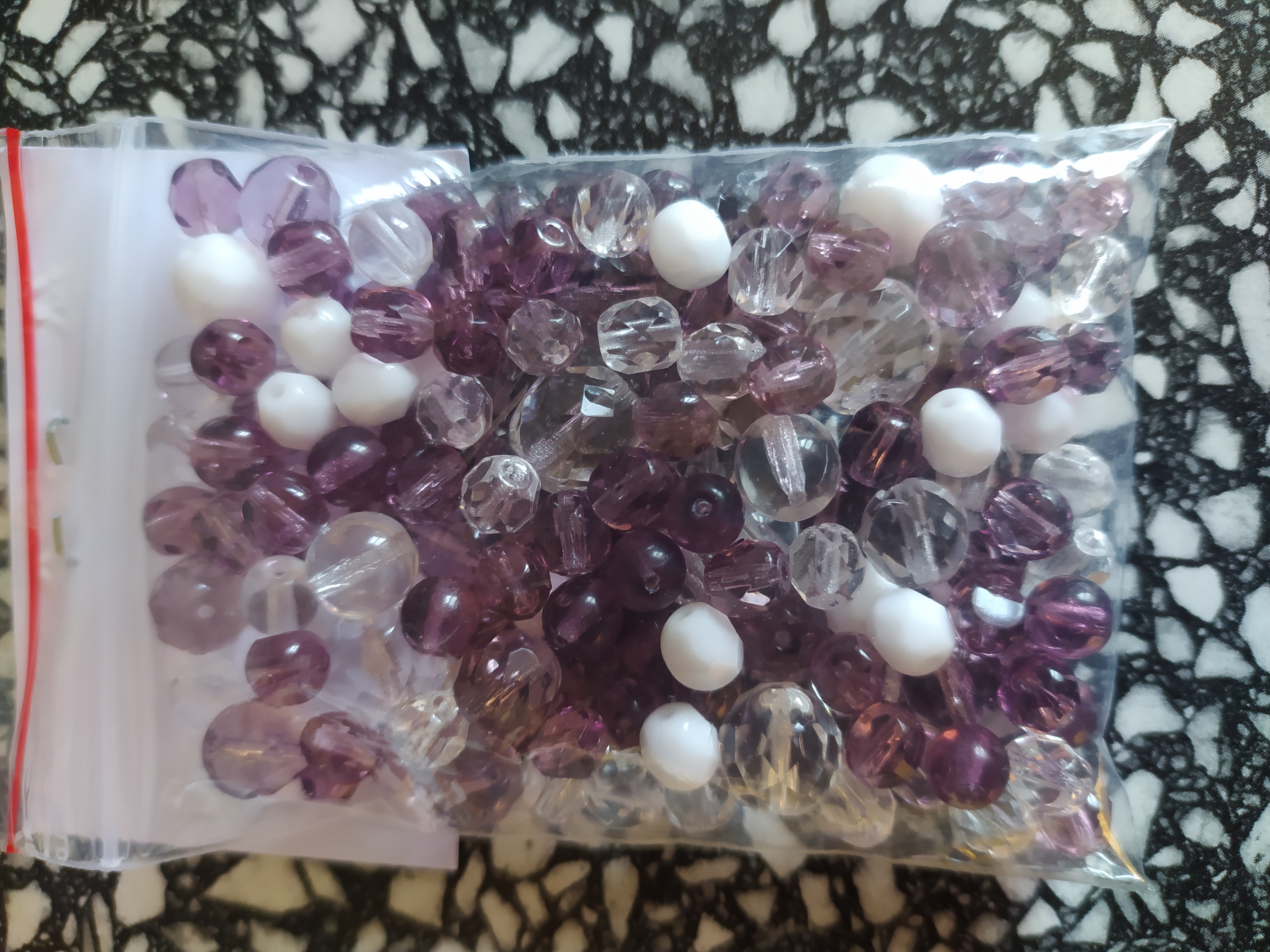 Korálky skleněné mix 50 g fialové