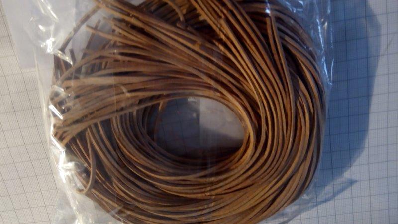 Šňůrka kožená 90 cm přírodní