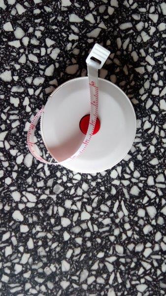 Samonavíjecí krejčovský metr