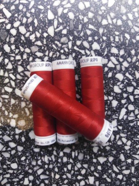 Nitě pružné a entlovací 100 m červená 504