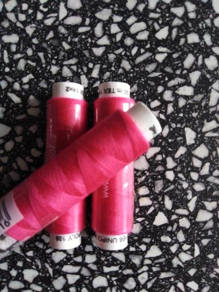 Nitě Unipoly 100 m světlá malinová 345