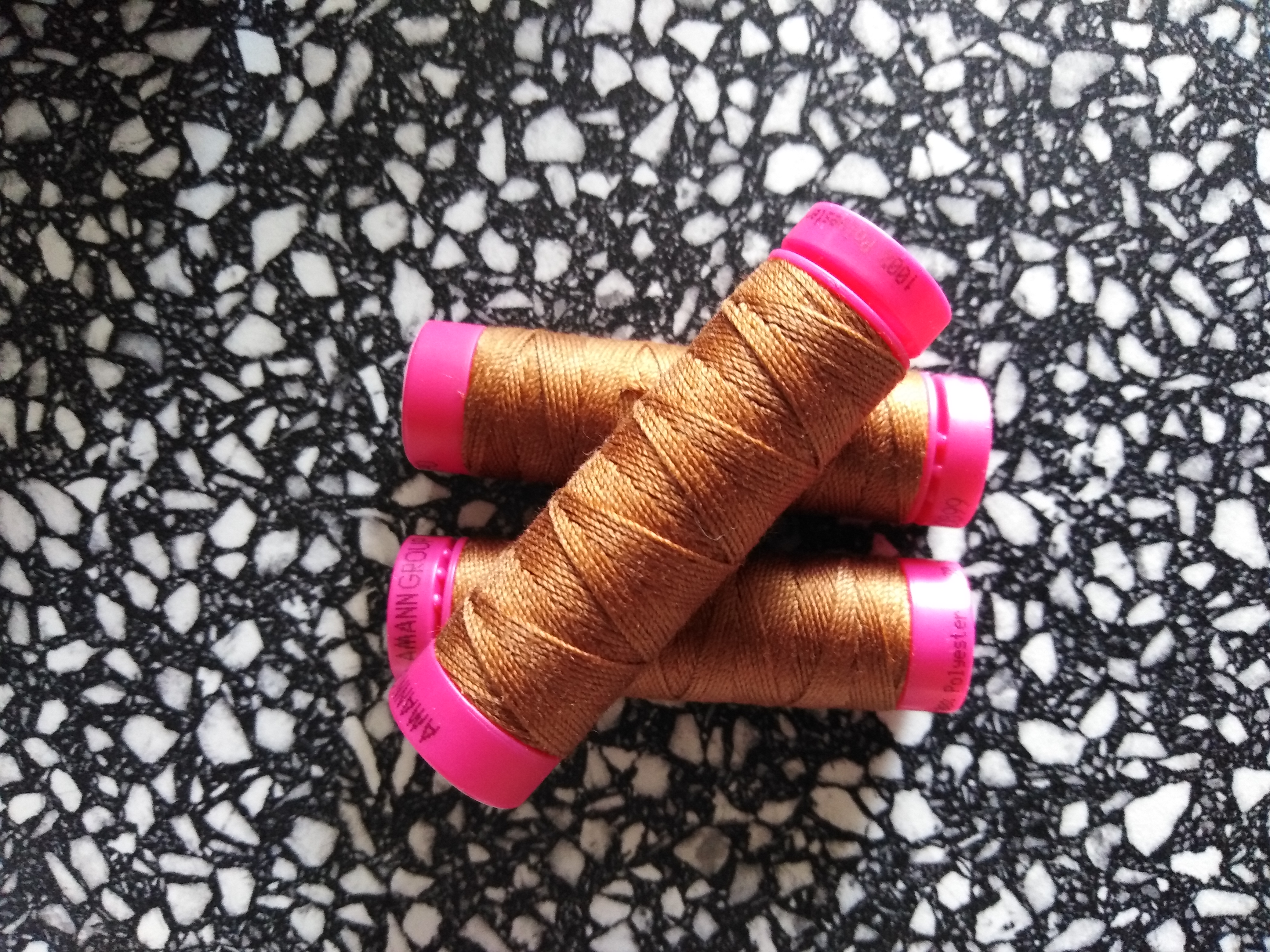 Jeansové velmi pevné nitě 30 m rezavá 899