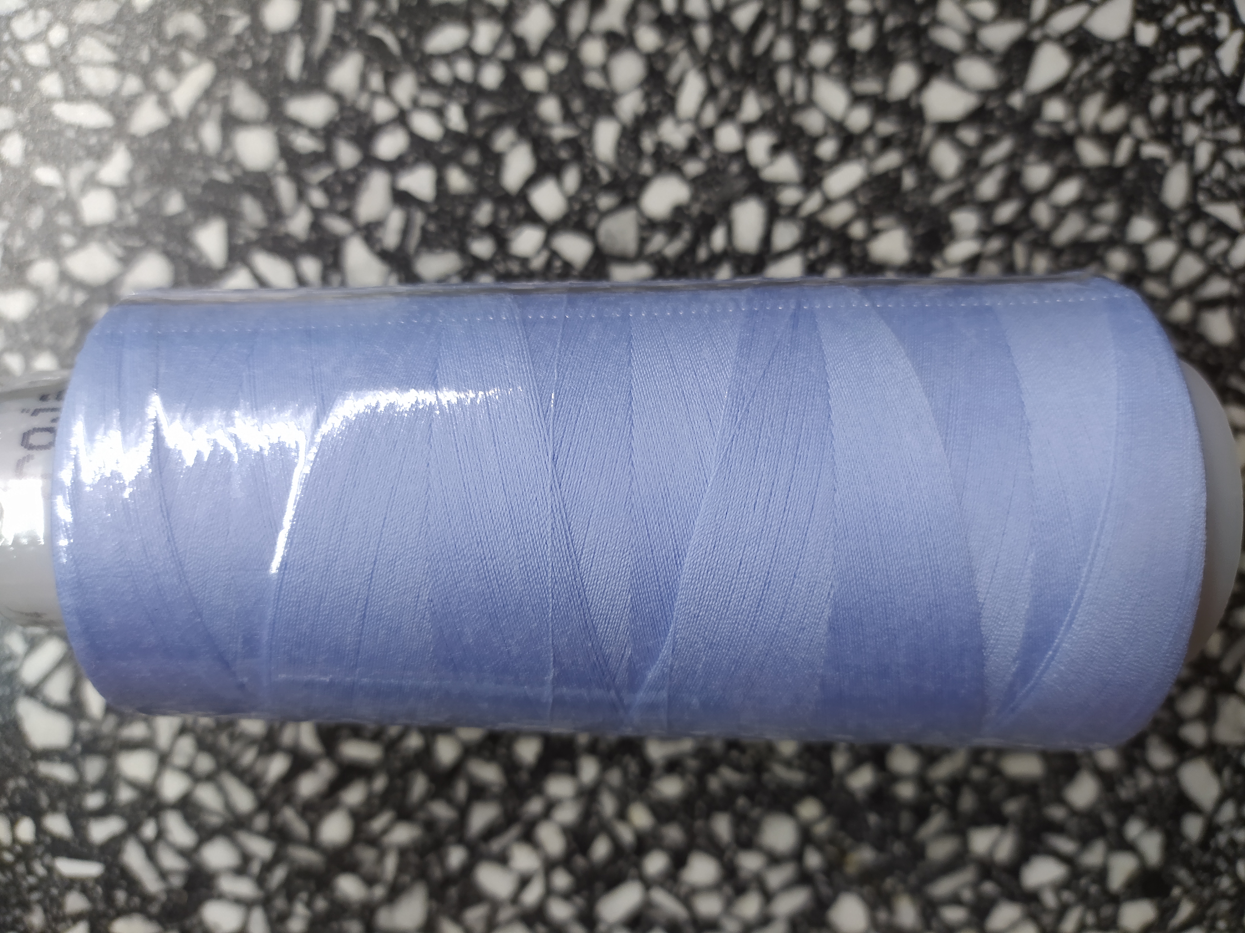 Nitě Trojalock 2500 m  pro overlocky polosvětlá modrá 814