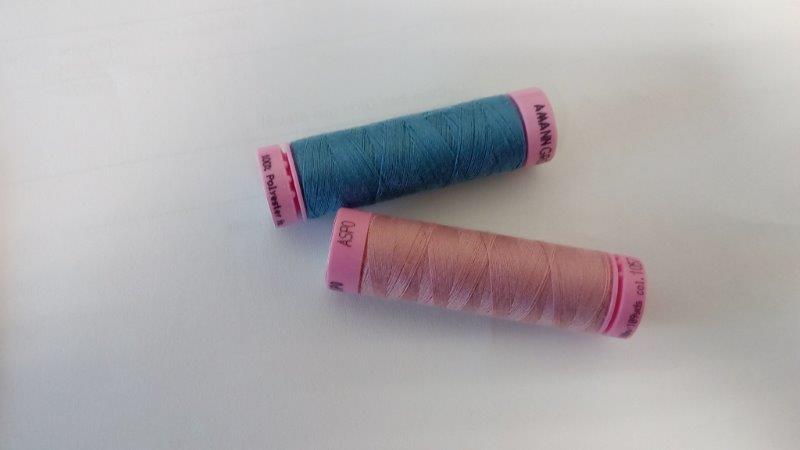 Jeansové velmi pevné nitě 30 m holubí modř