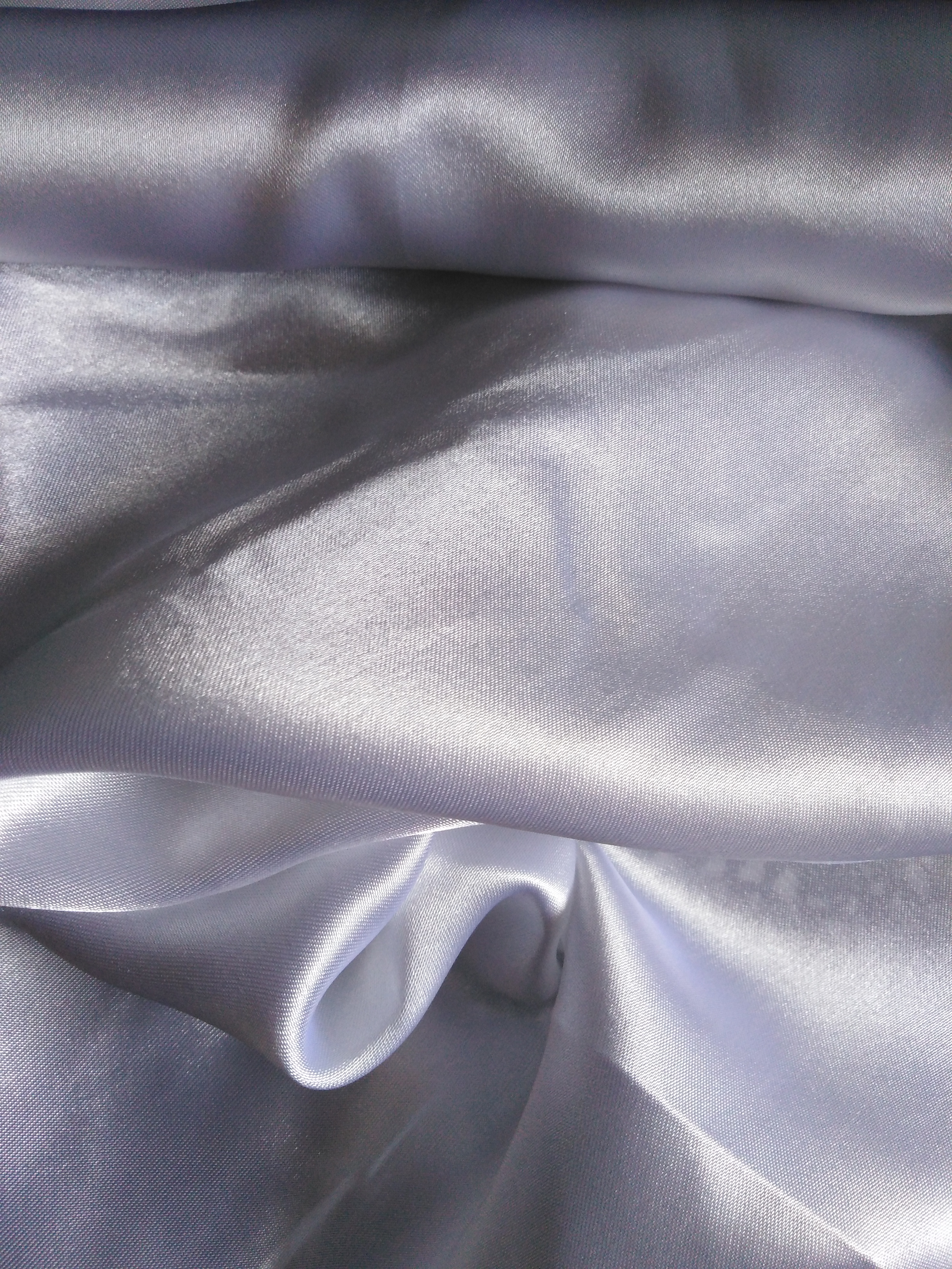 Tkanina saténová řezaná 36 cm bílá