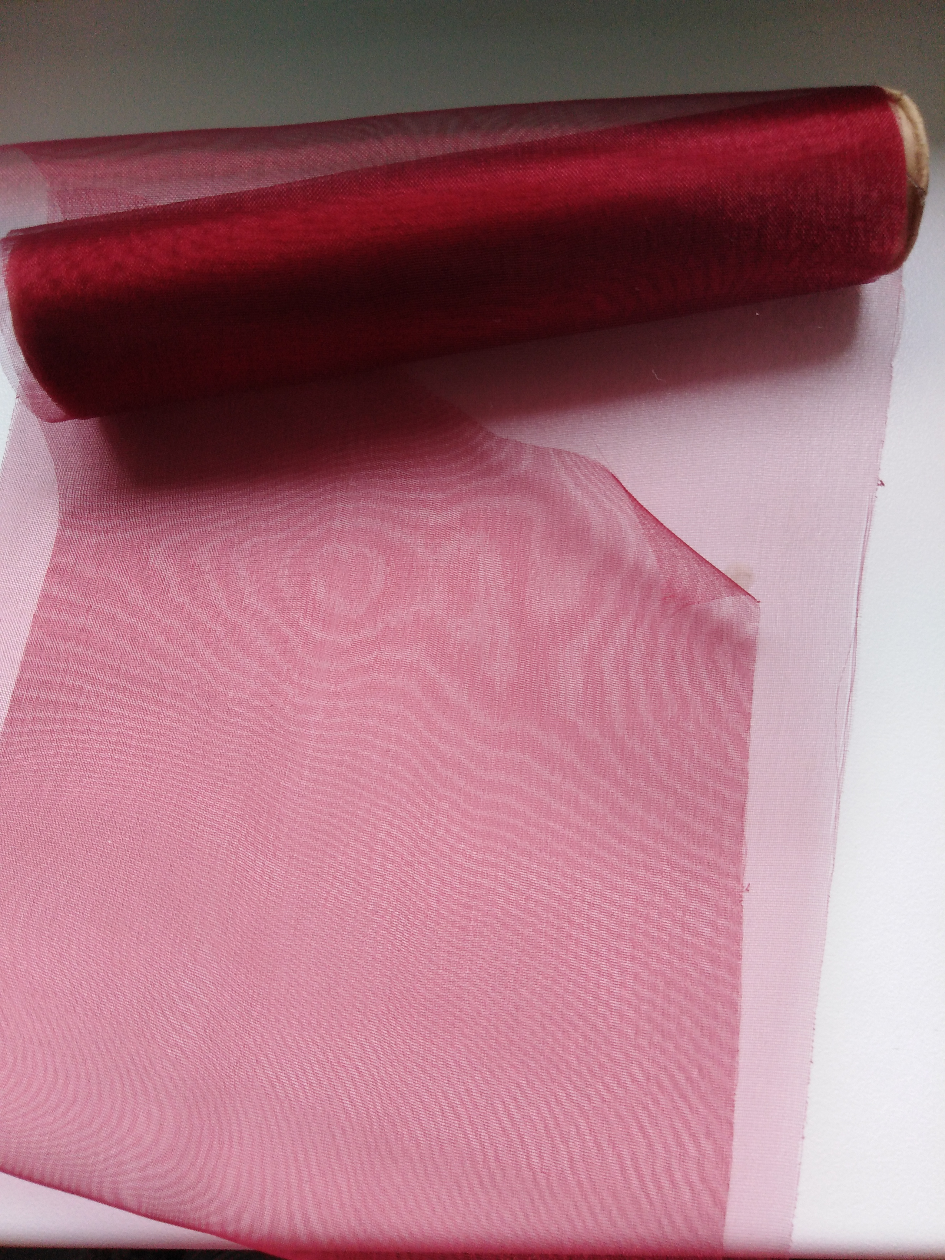 Organza řezaná šíře 16 cm bordó