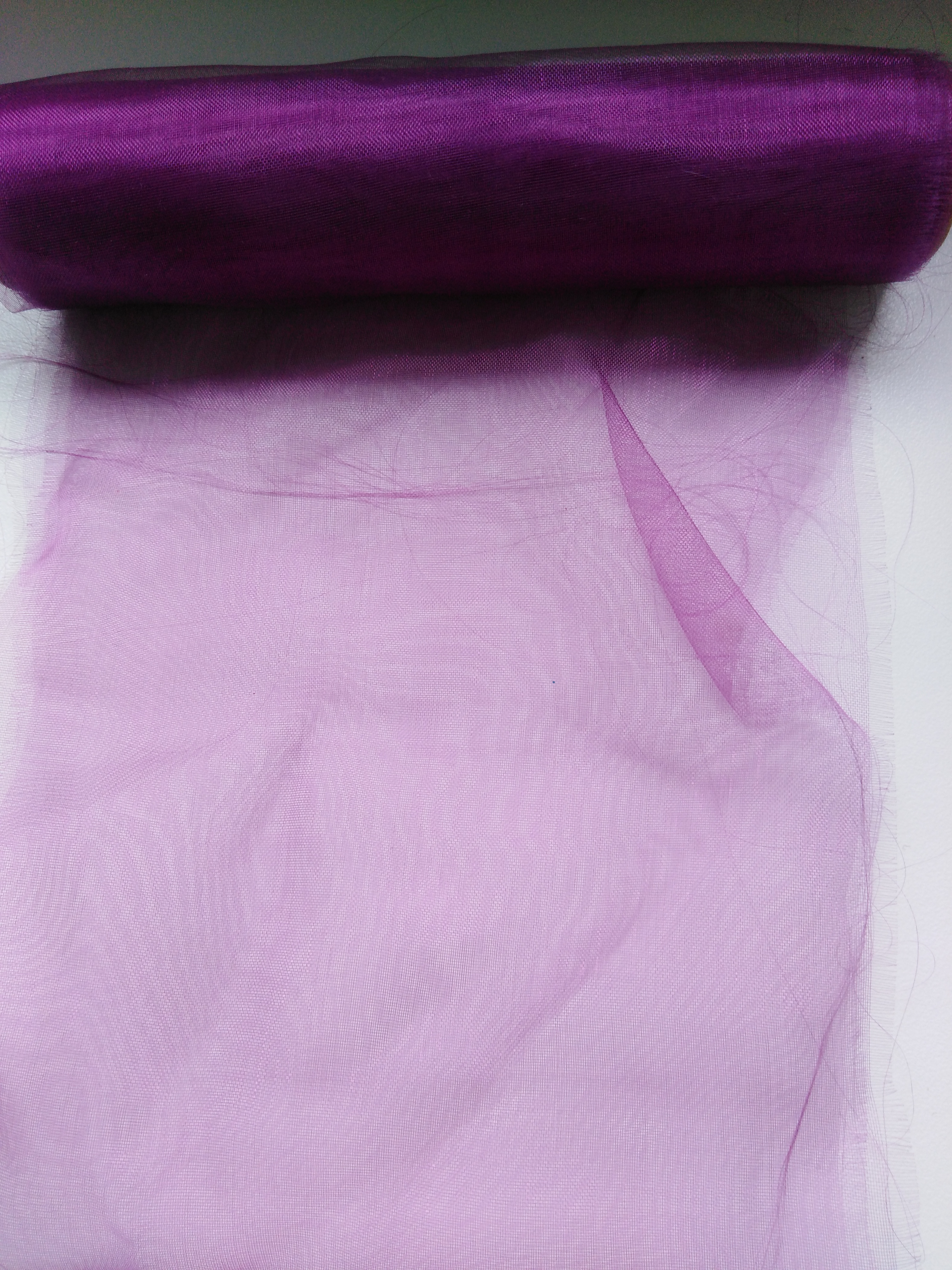 Organza řezaná šíře 36 cm borůvková