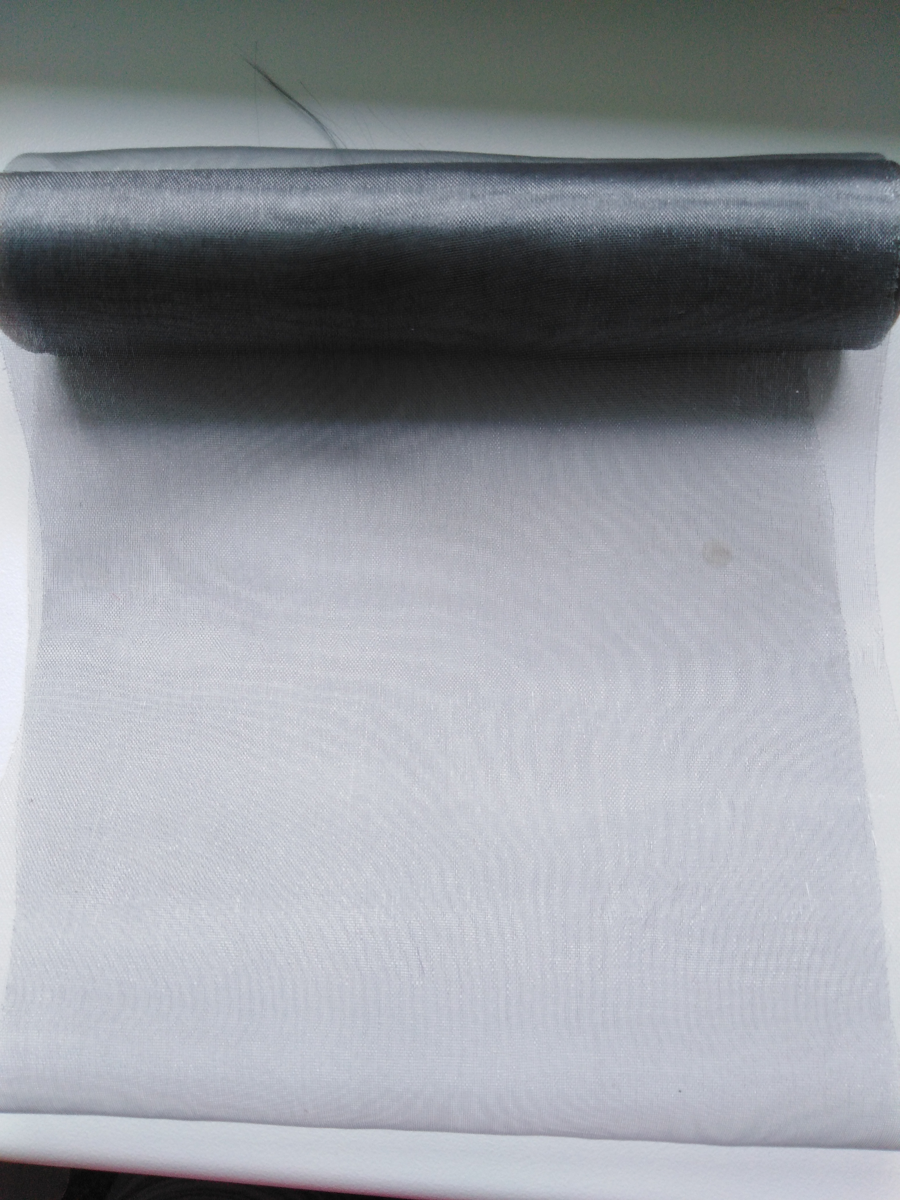 Organza řezaná šíře 16 cm tmavě šedá