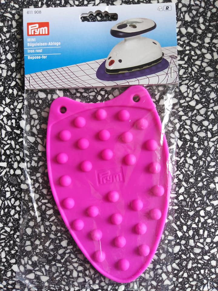 Podložka pod žehličku silikon mini ostrá růžová