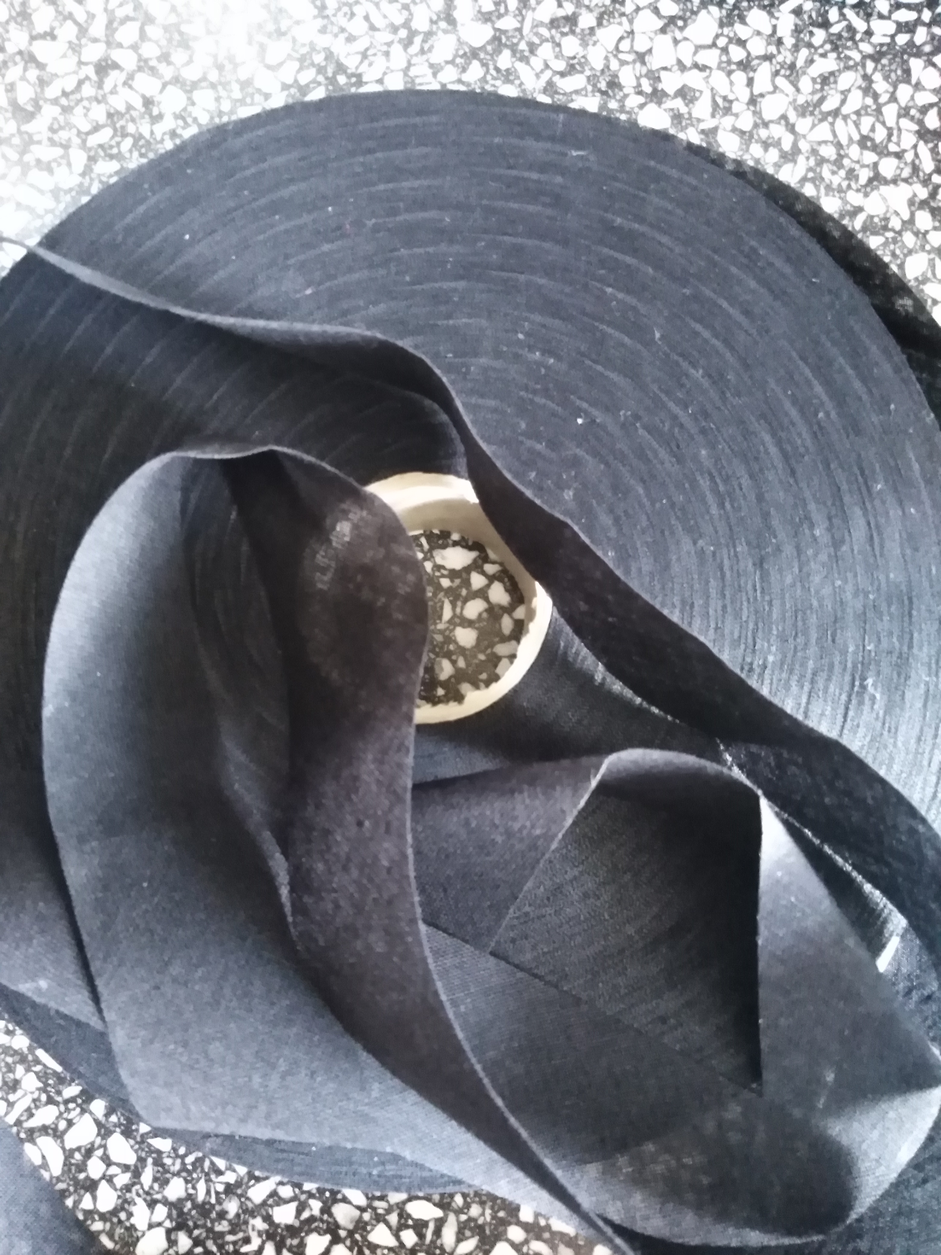 Šikmý proužek 30 mm bavlněný nezaložený černý