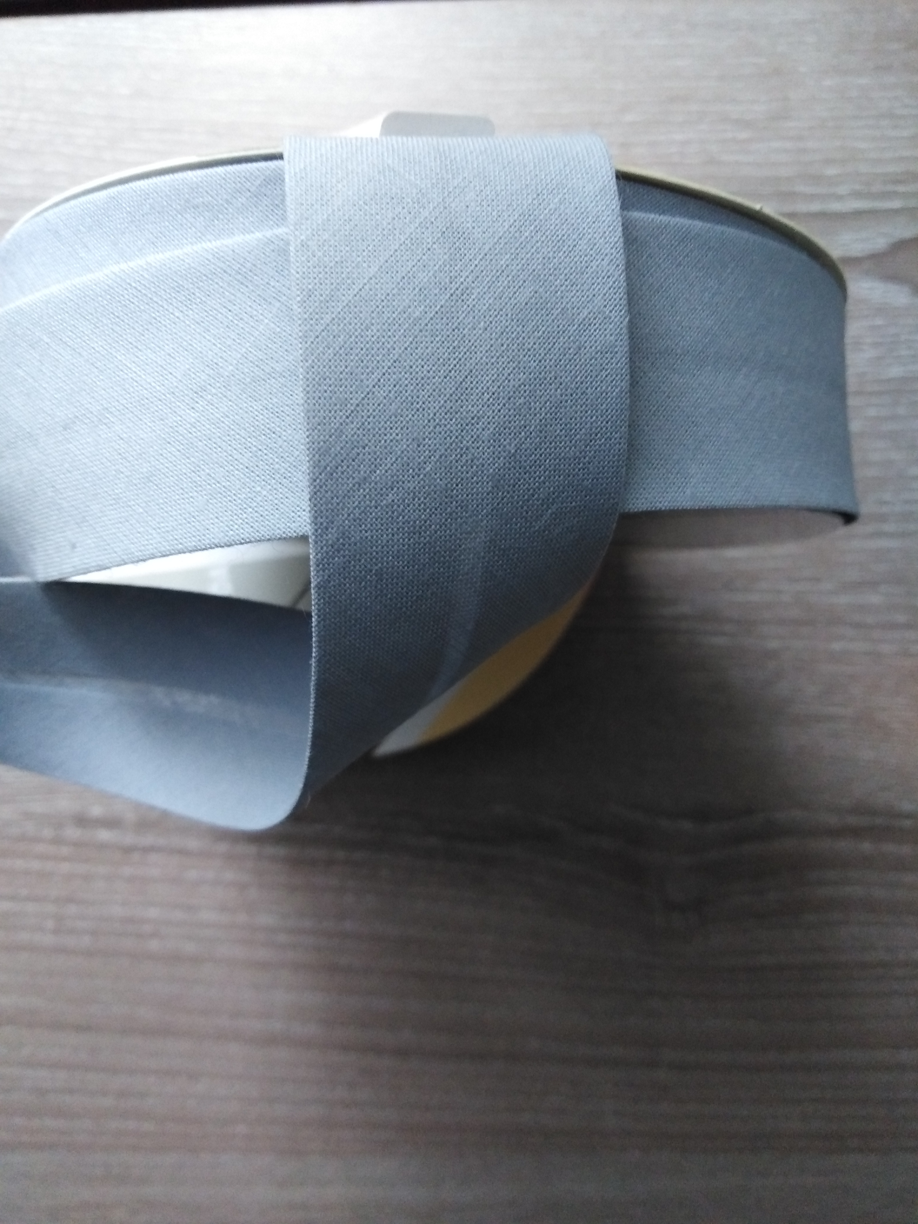 Šikmý proužek 30 mm bavlněný šedý