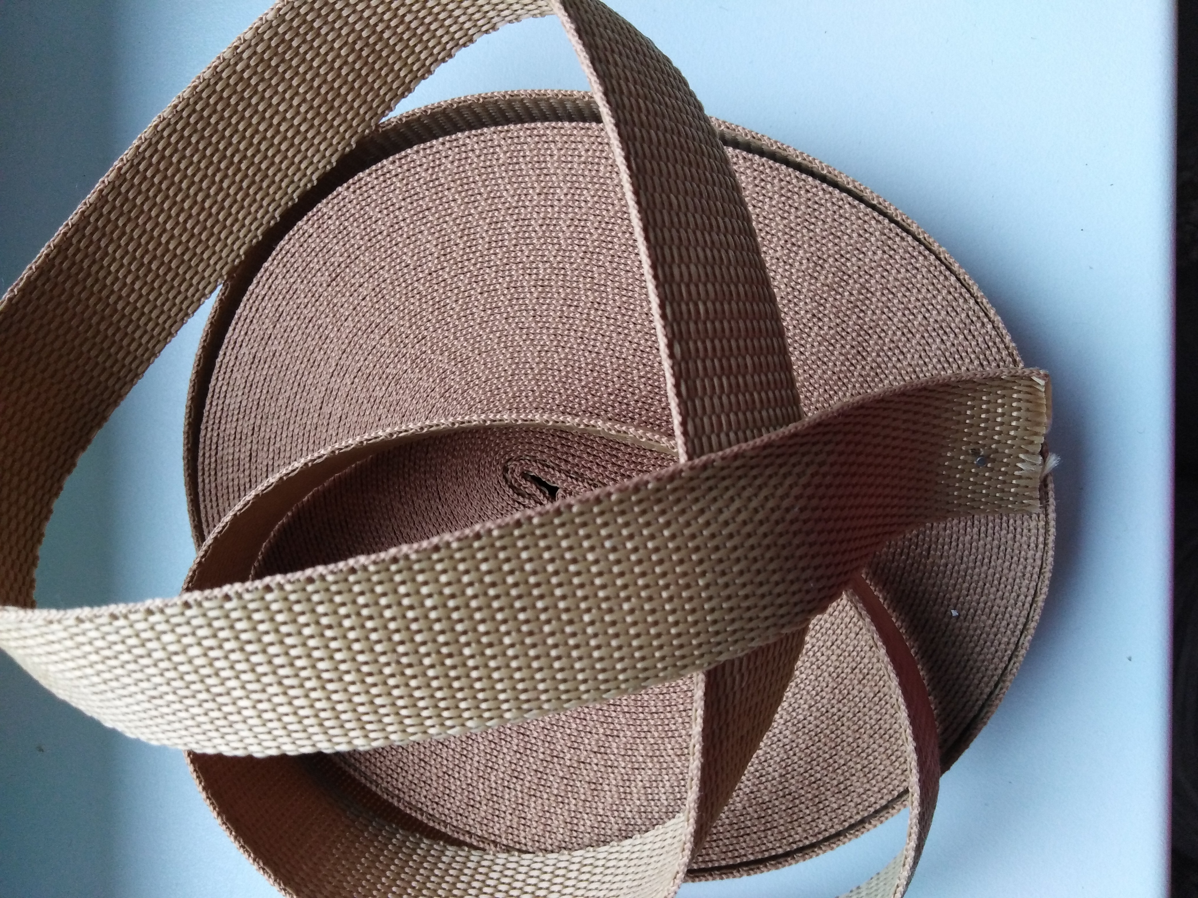 Popruh polypropylenový 25 mm béžový