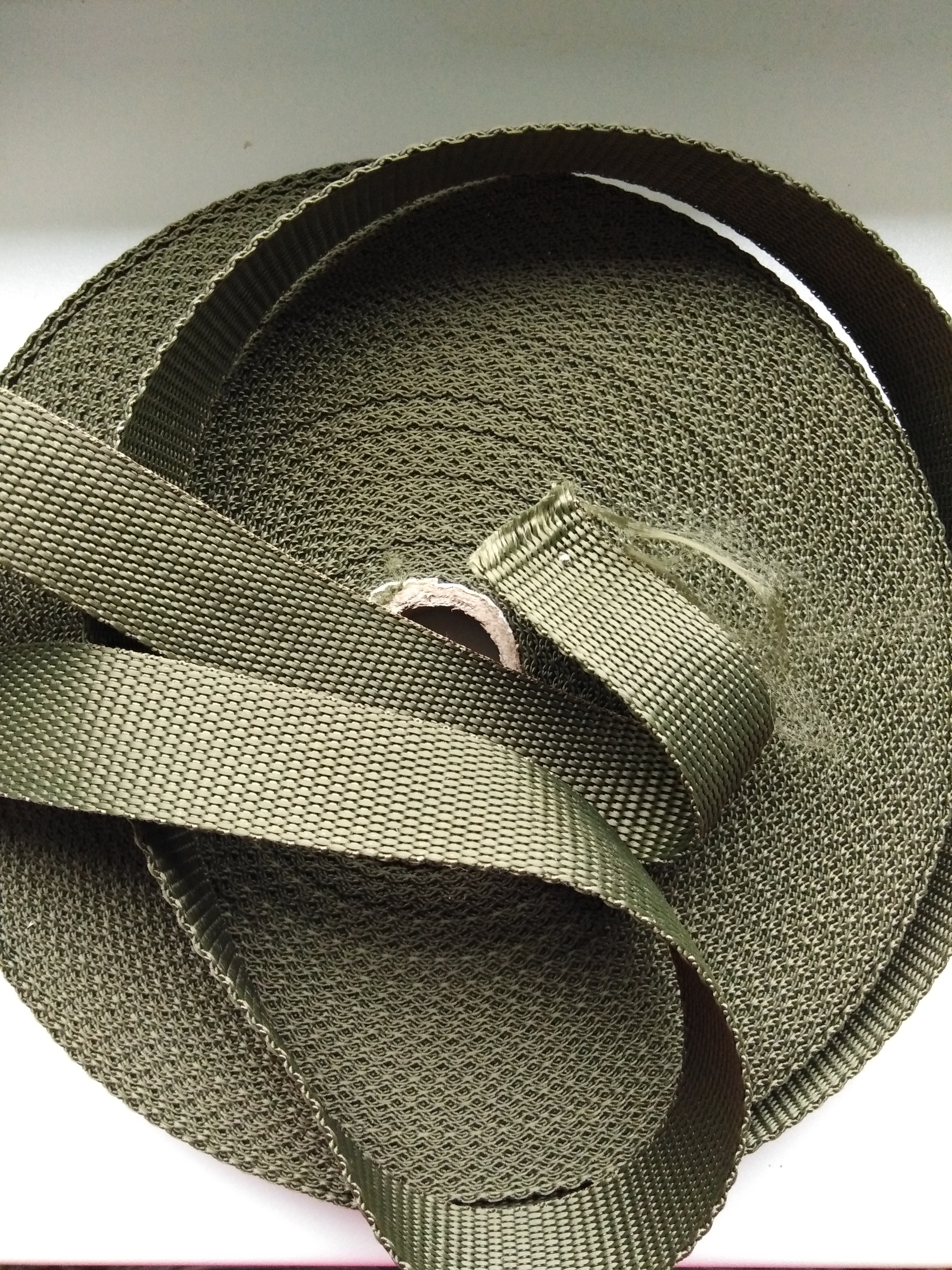 Popruh polypropylenový 25 mm khaki