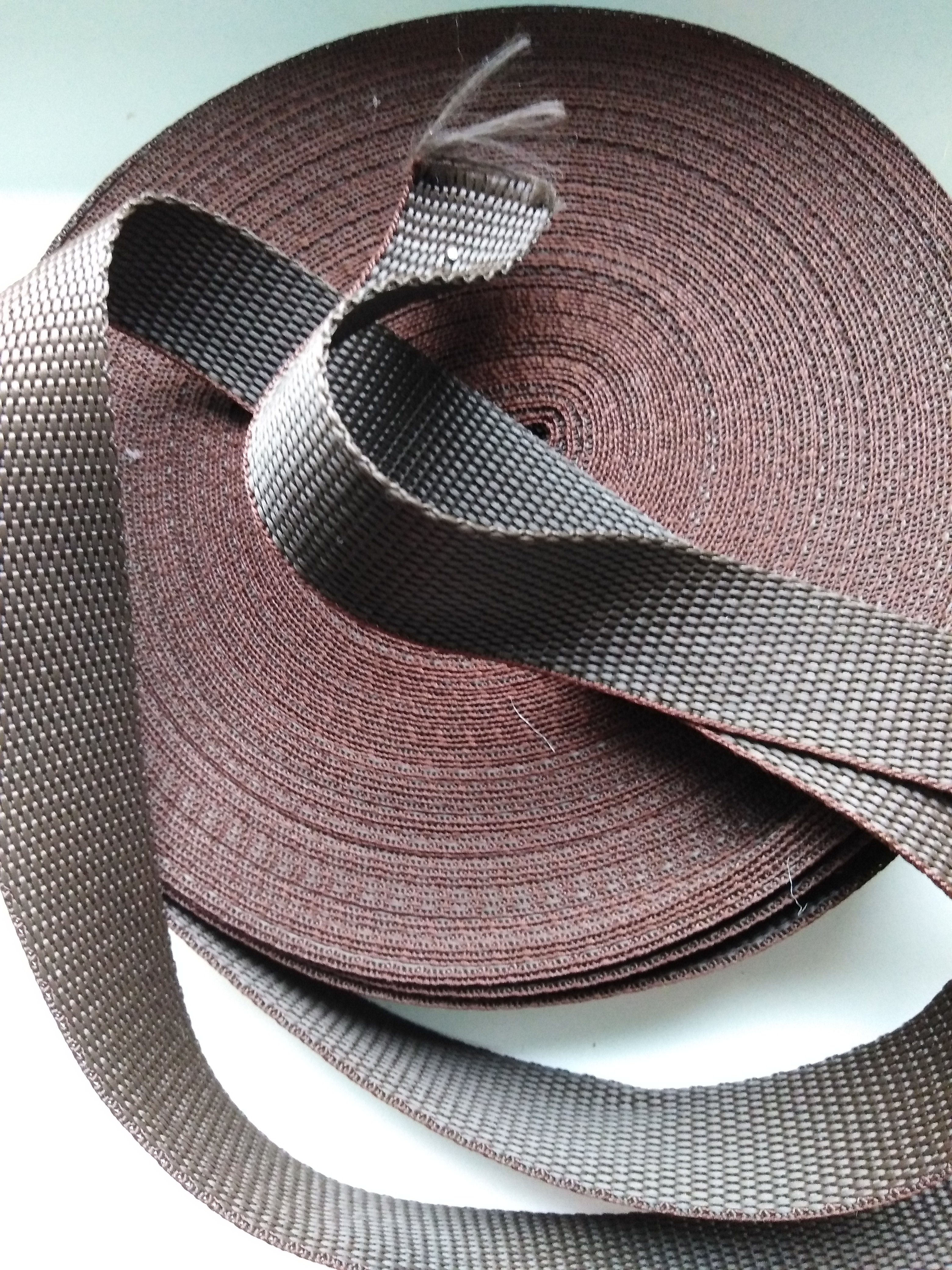 Popruh polypropylenový 30 mm tmavě hnědá