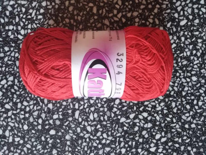 Příze Katka červená 3294