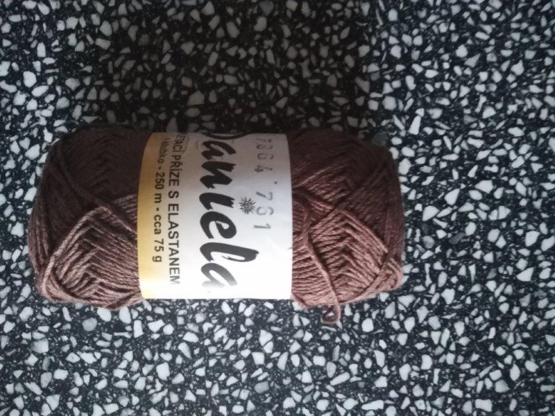 Příze Daniela tmavě hnědá 7864