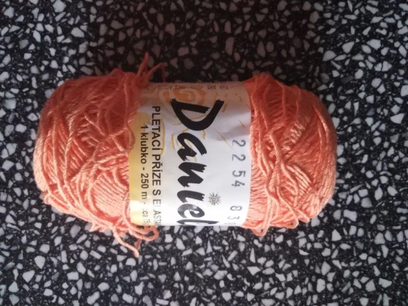 Příze Daniela světle oranžová 2254