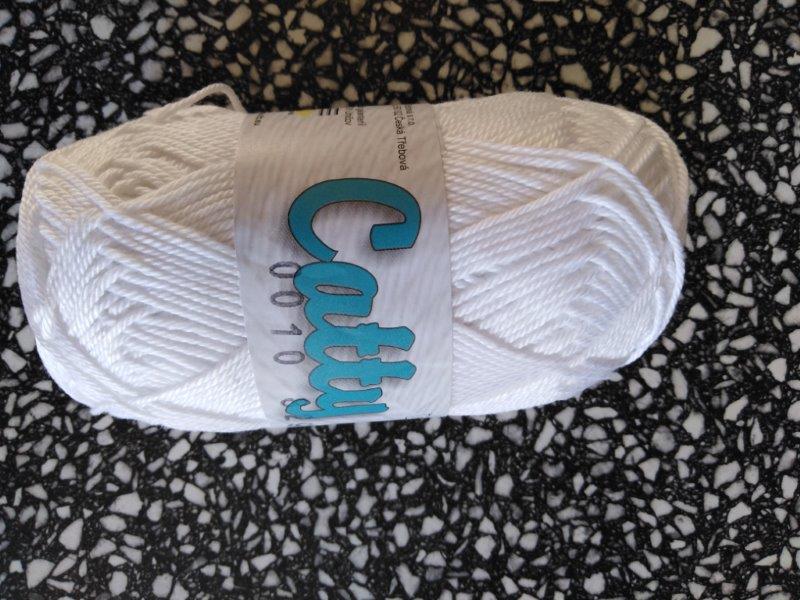 Příze Catty bílá 0010