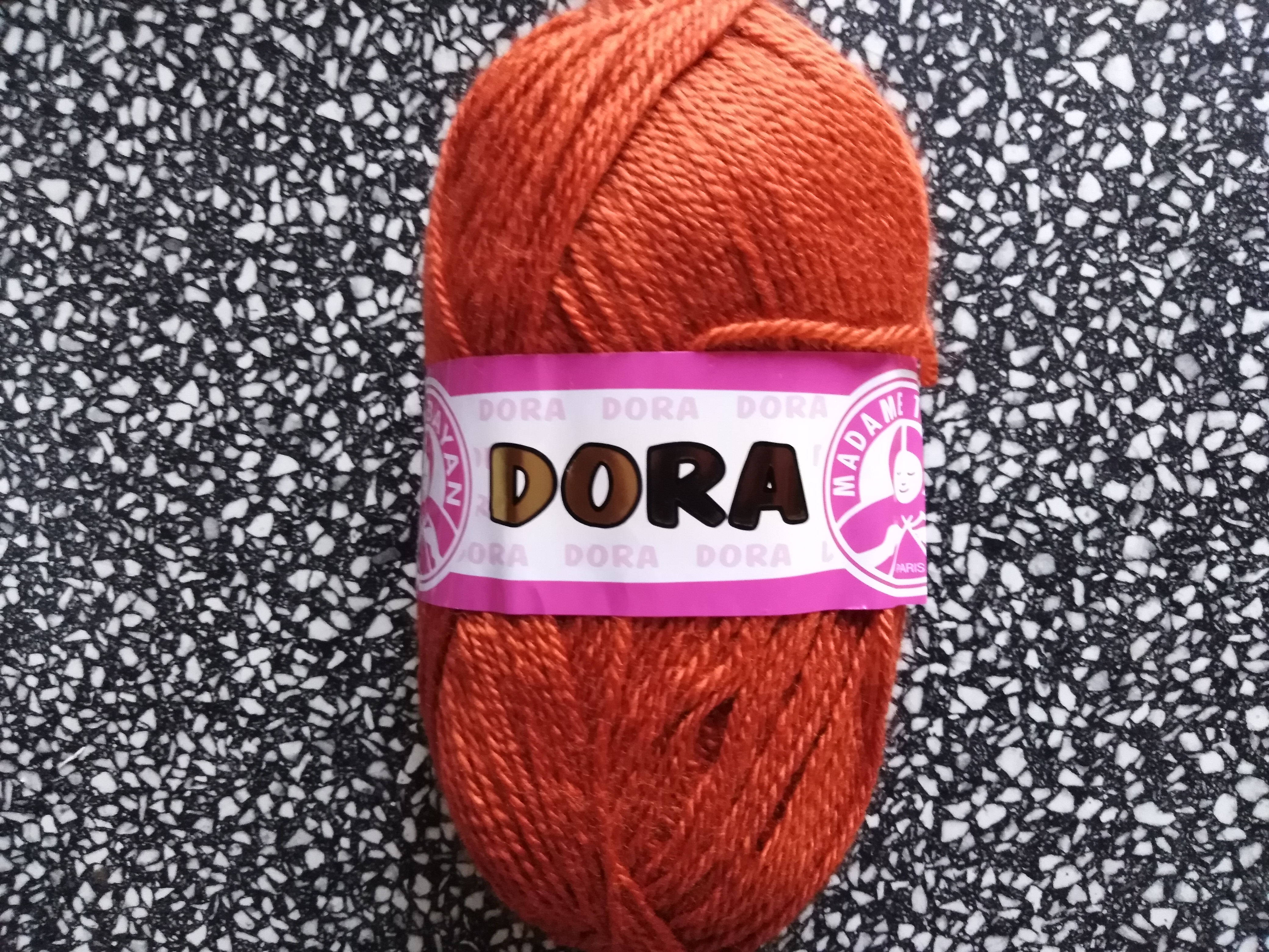 Příze Dora rezavá 107