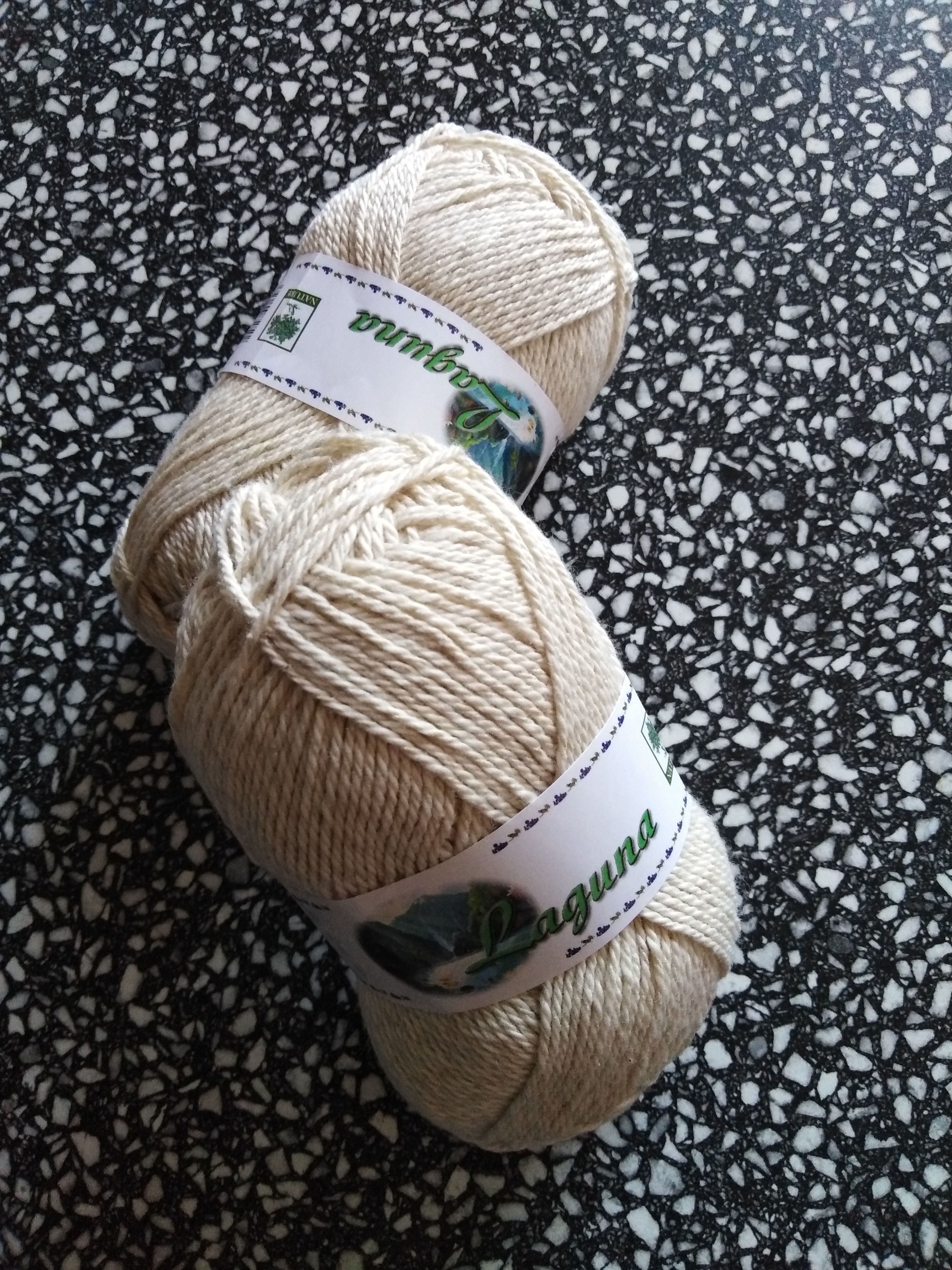 Příze Laguna ecru 01