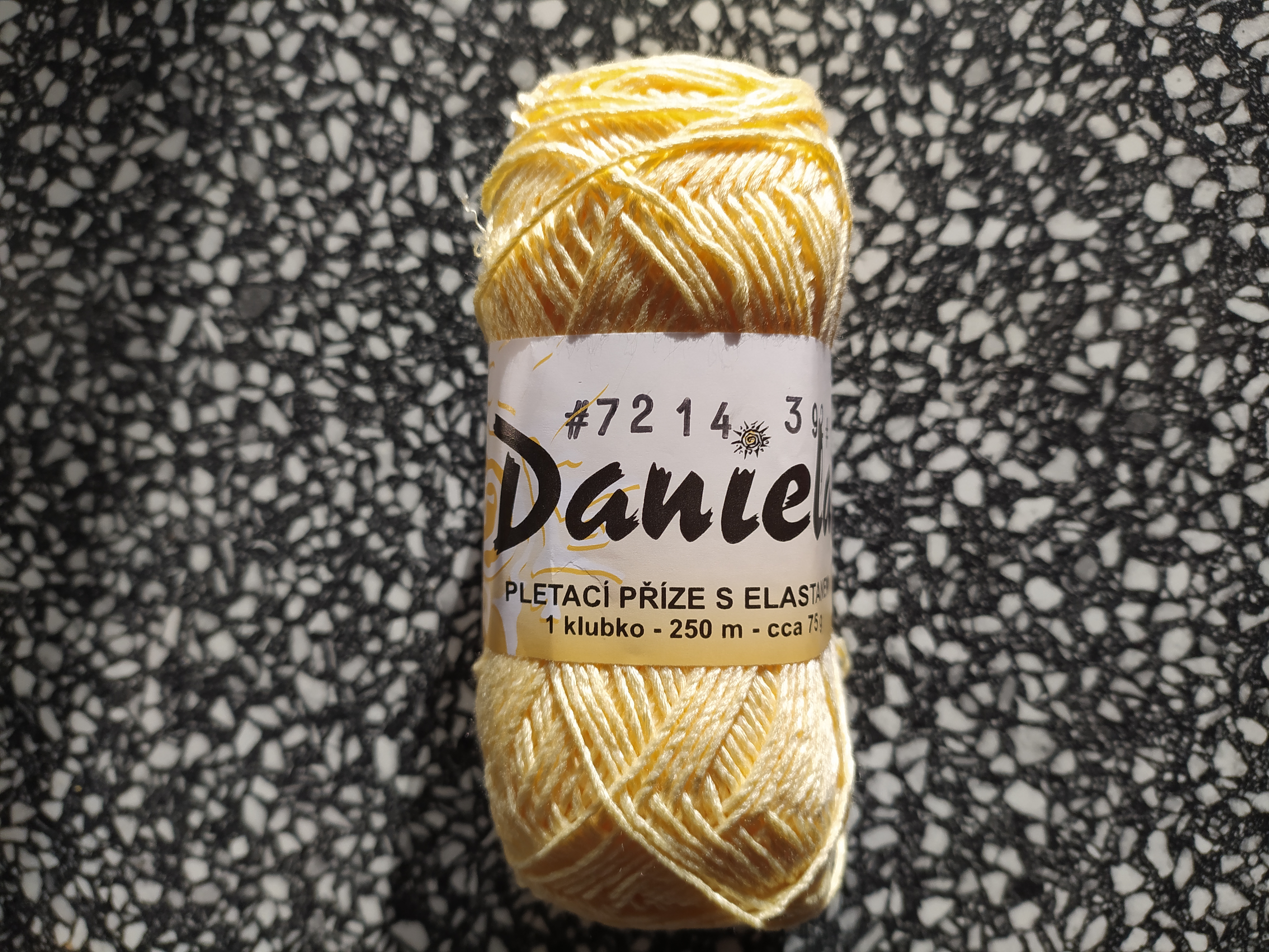 Příze Daniela vanilková 7214