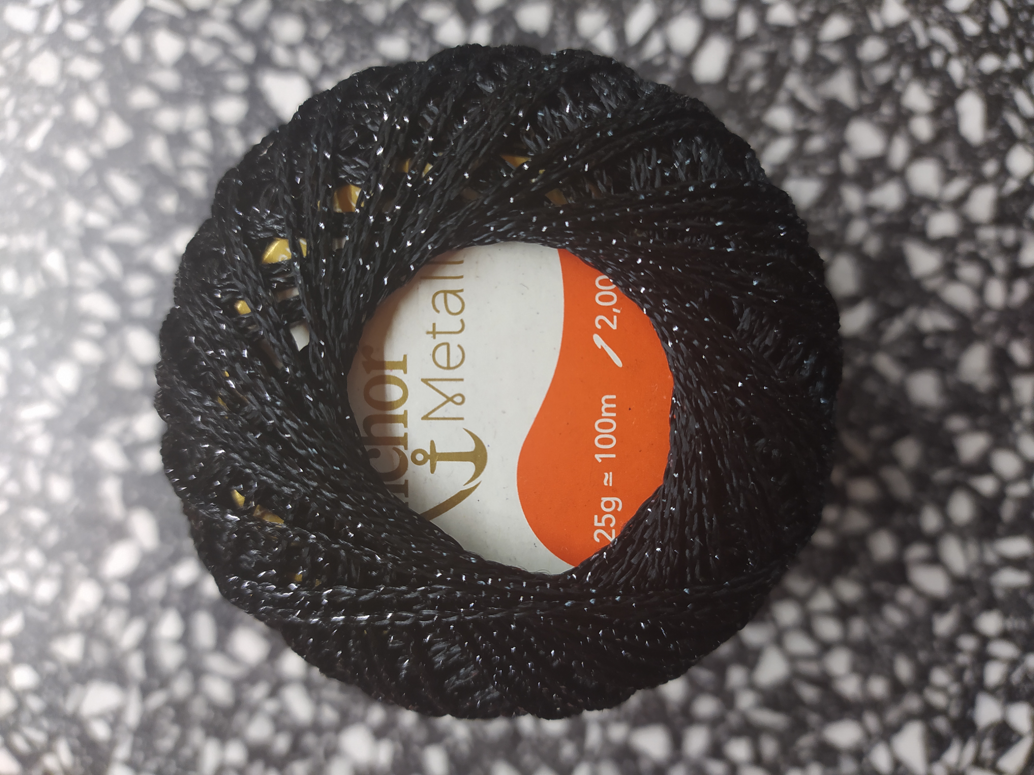 Příze Anchor Artiste černá 342