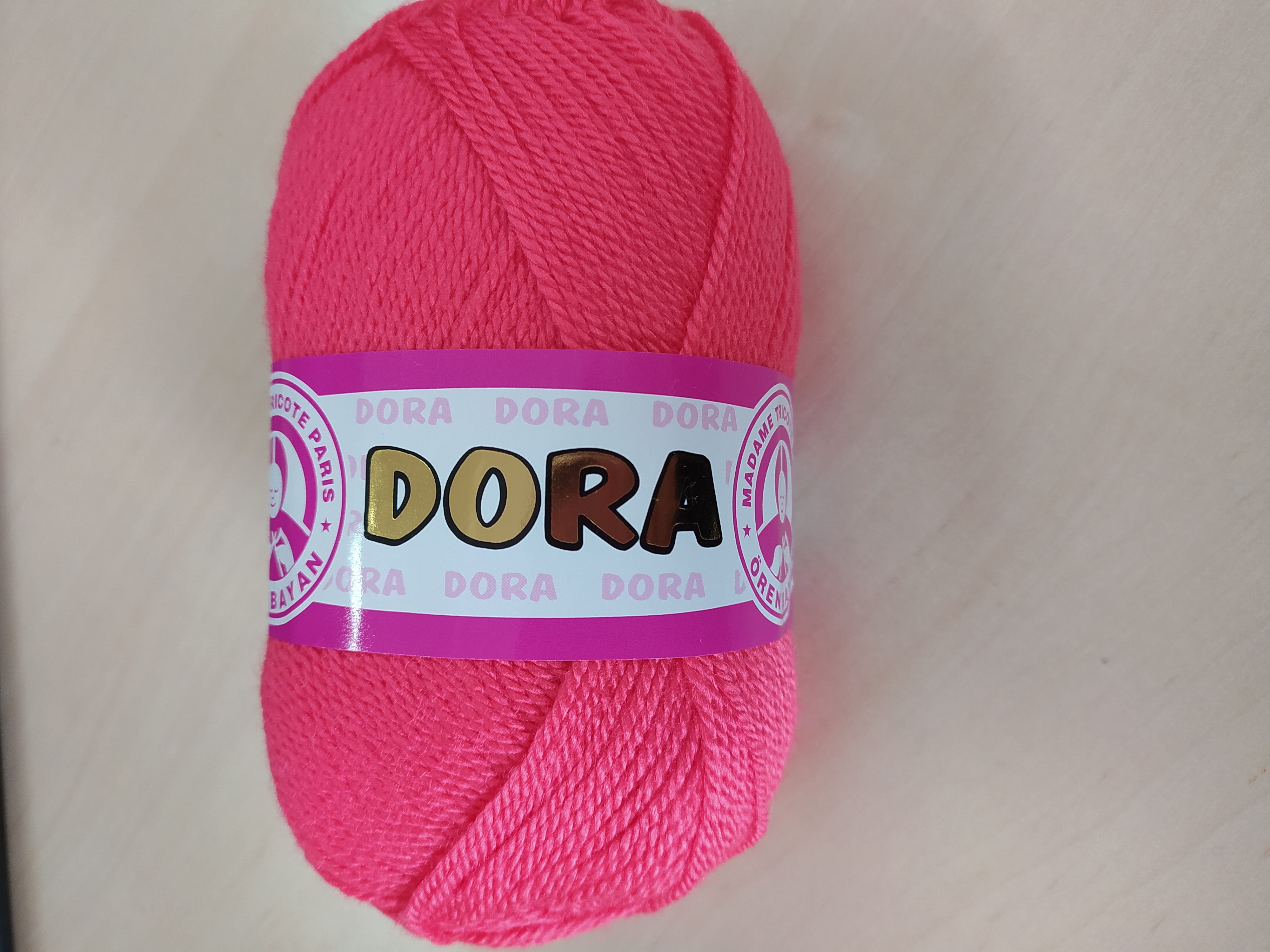 Příze Dora červenorůžová 002