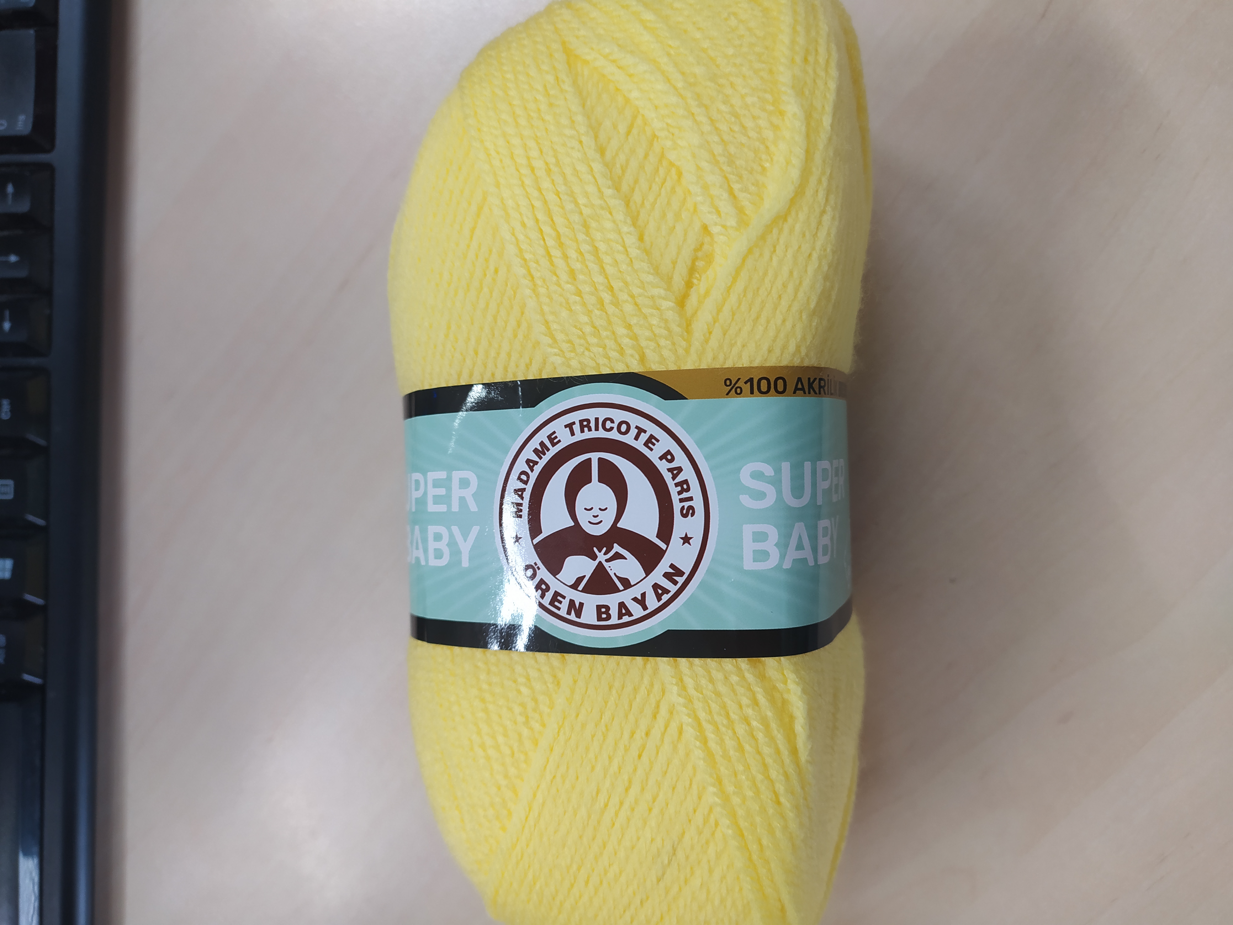 Příze Super Baby světle žlutá 028