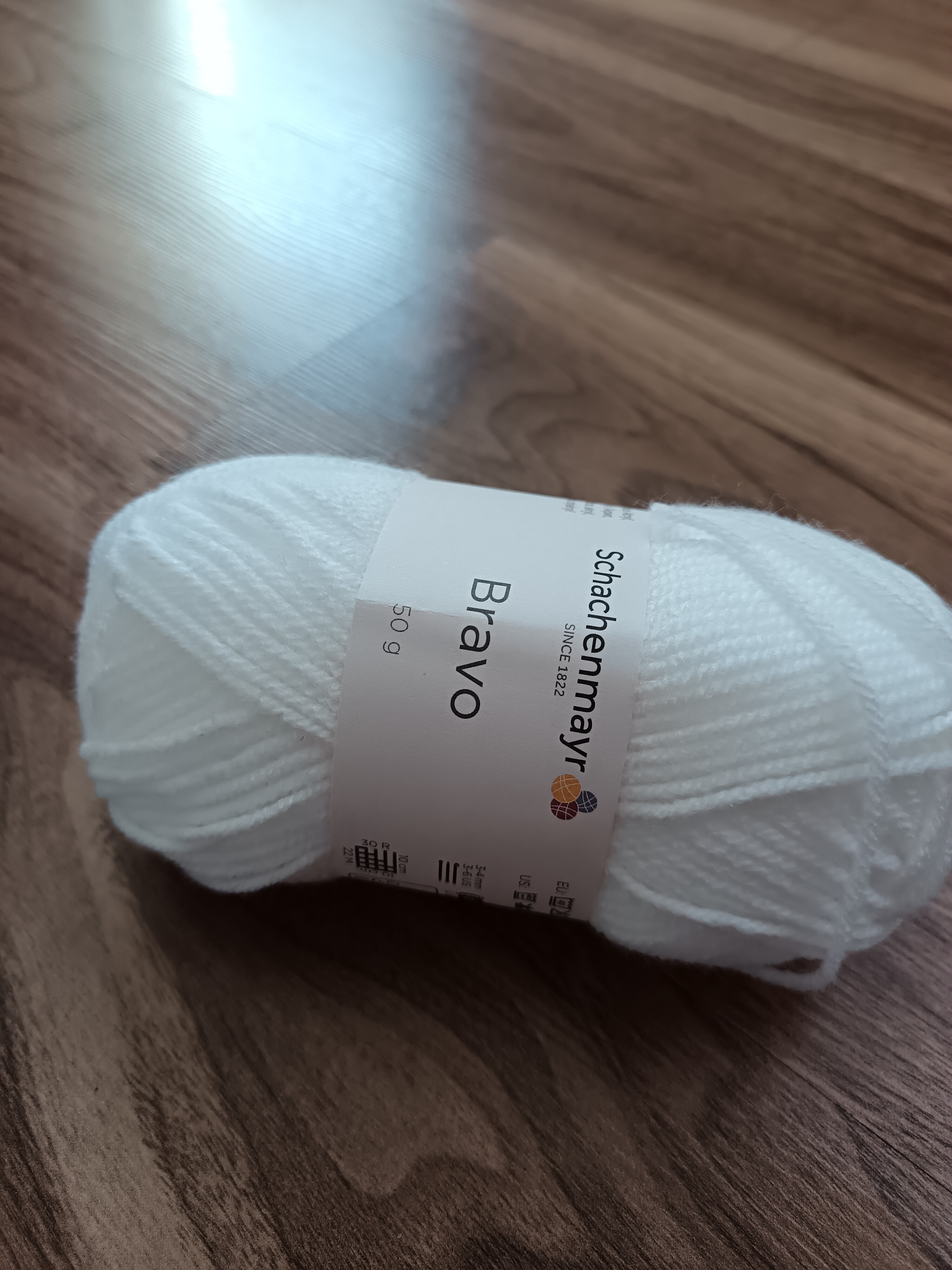 Příze Bravo bílá 8224