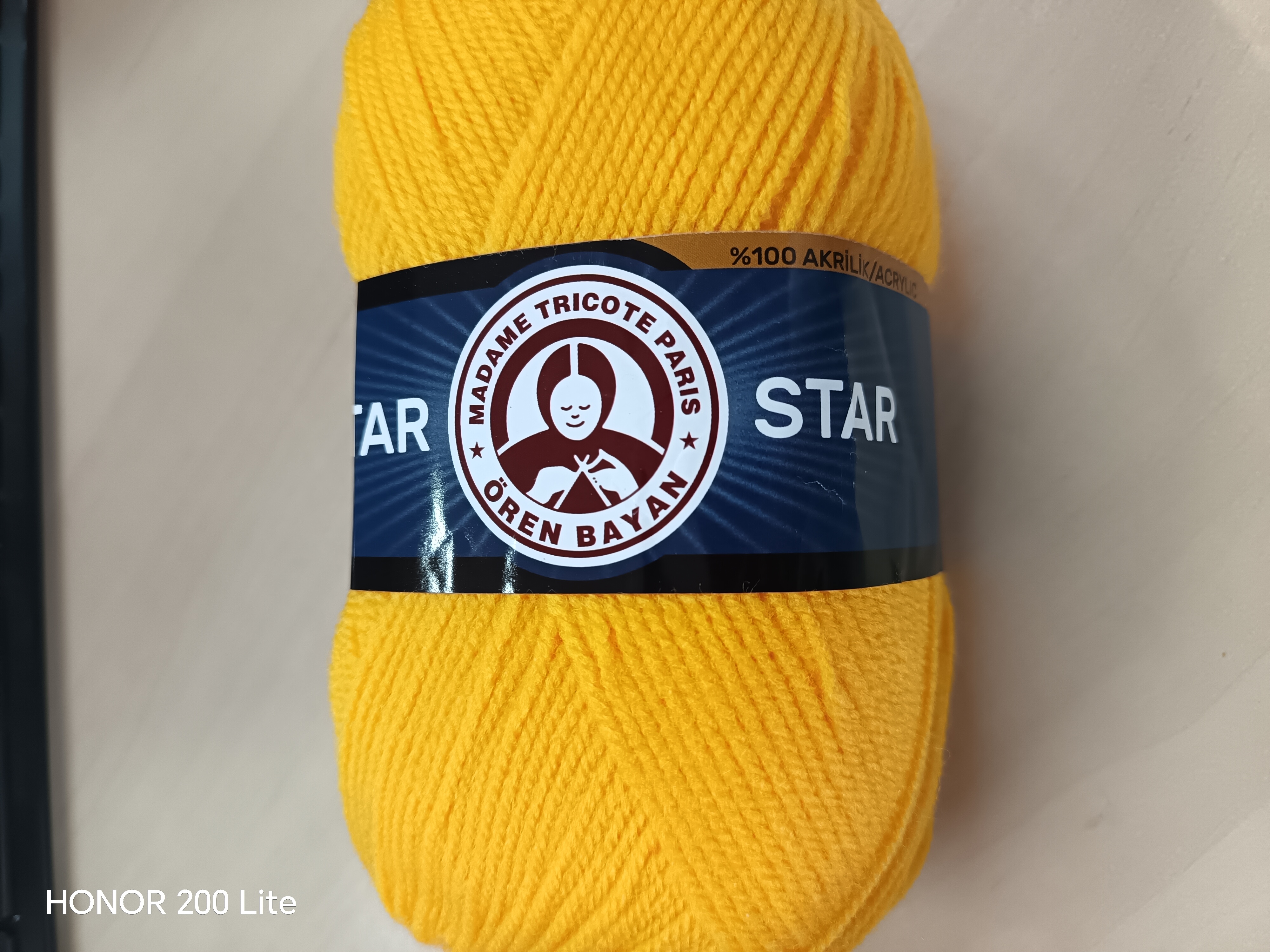 Příze Star sytě žlutá 029