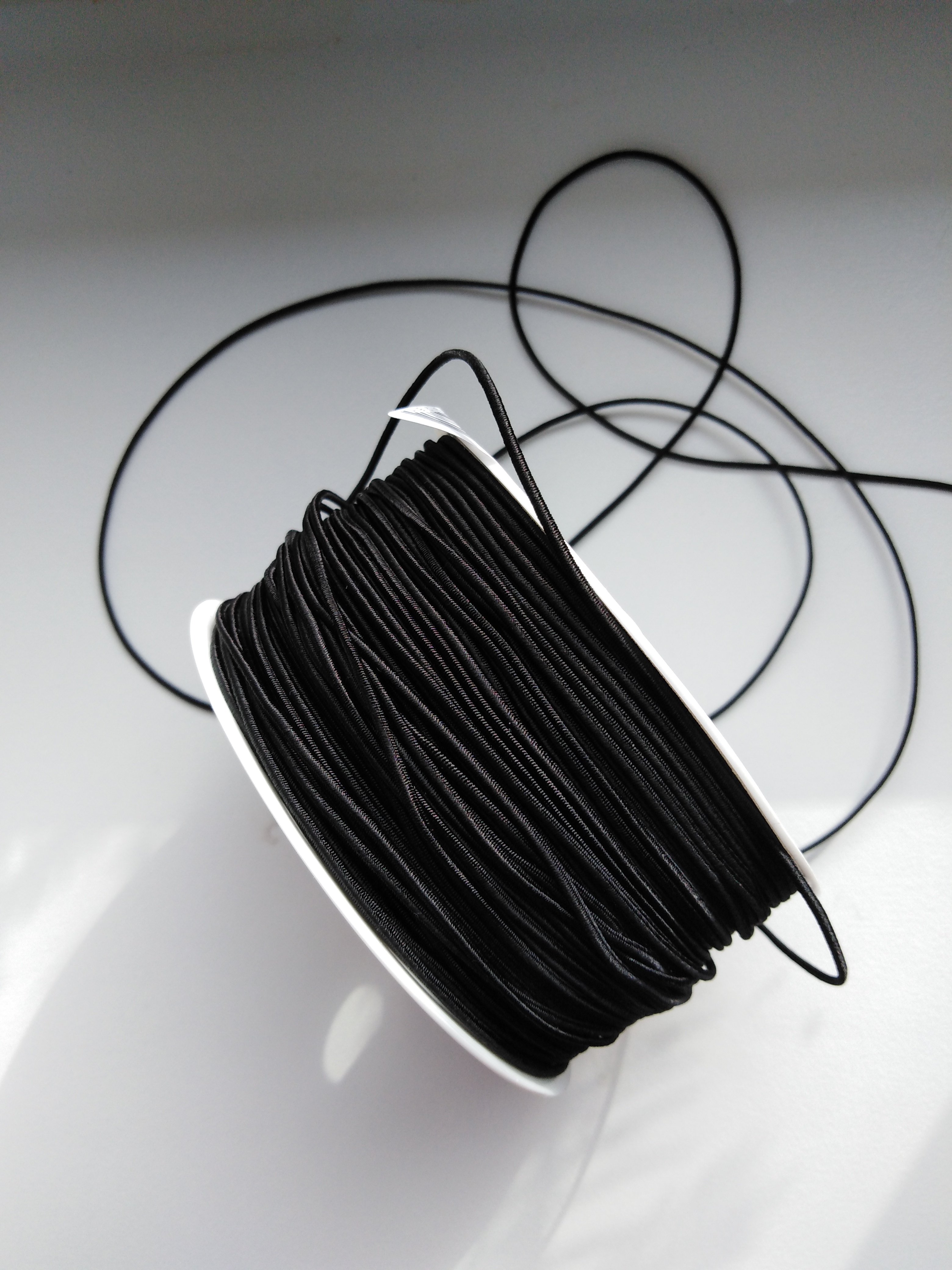 Klobouková guma 1,2 mm černá