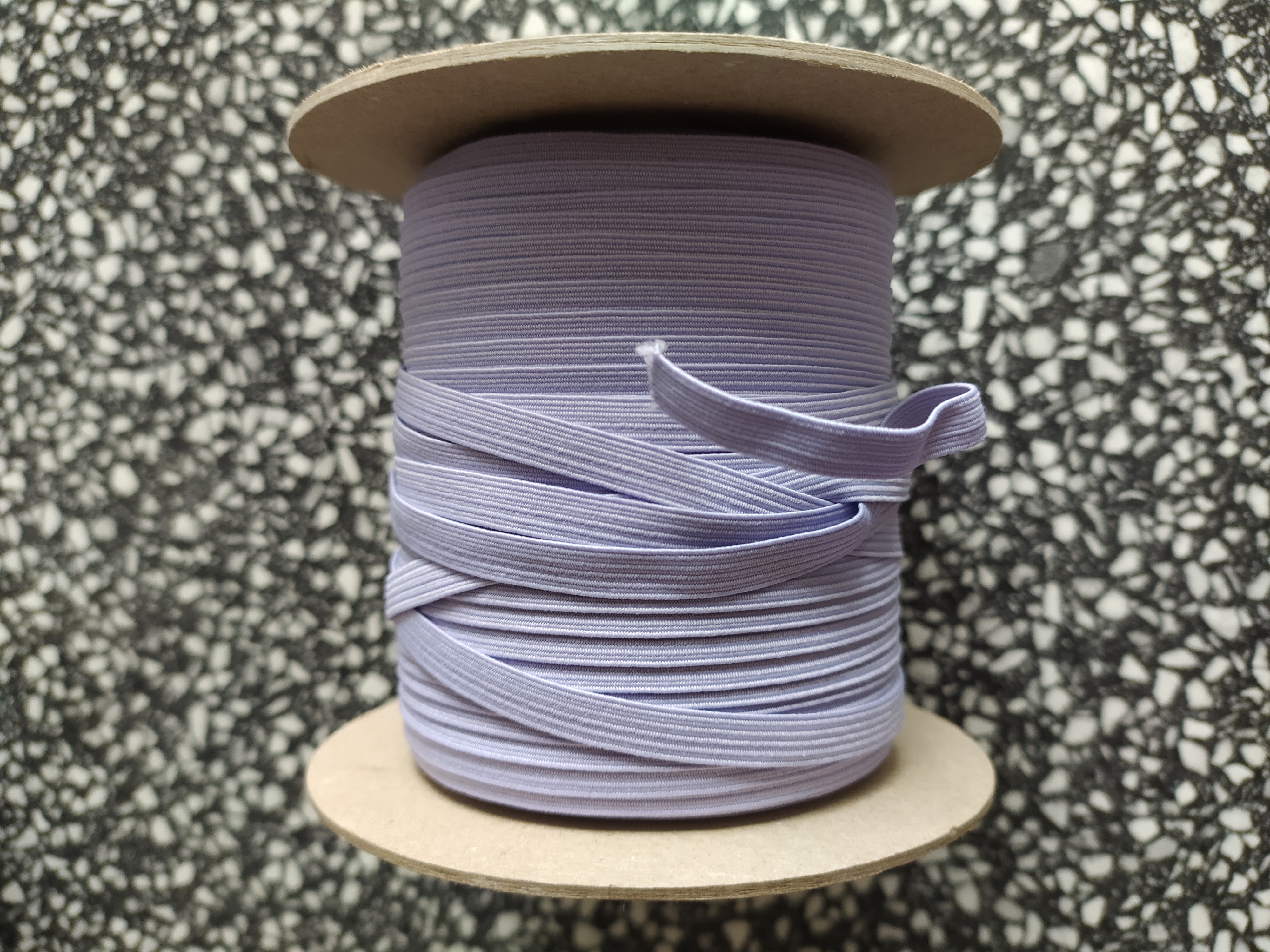 Pruženka líčková 6,6 mm světle fialová