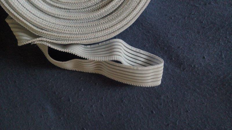 Pruženka oděvní silonová 20 mm bílá